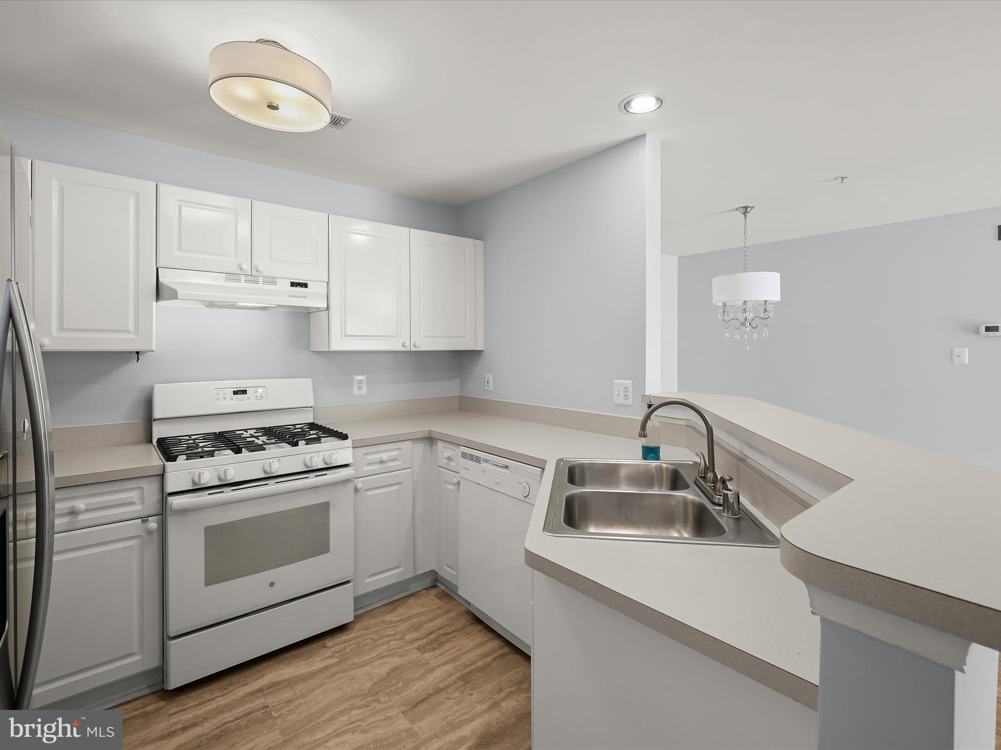 ECHO GLEN - Residential