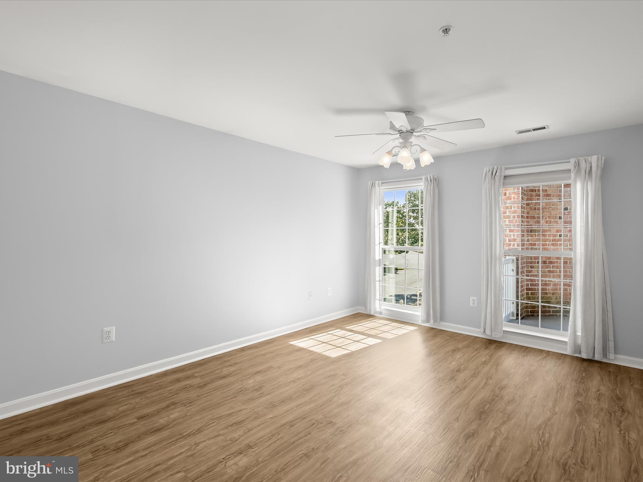 ECHO GLEN - Residential