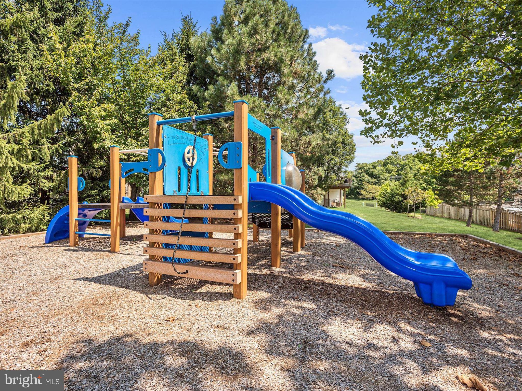 ECHO GLEN - Residential