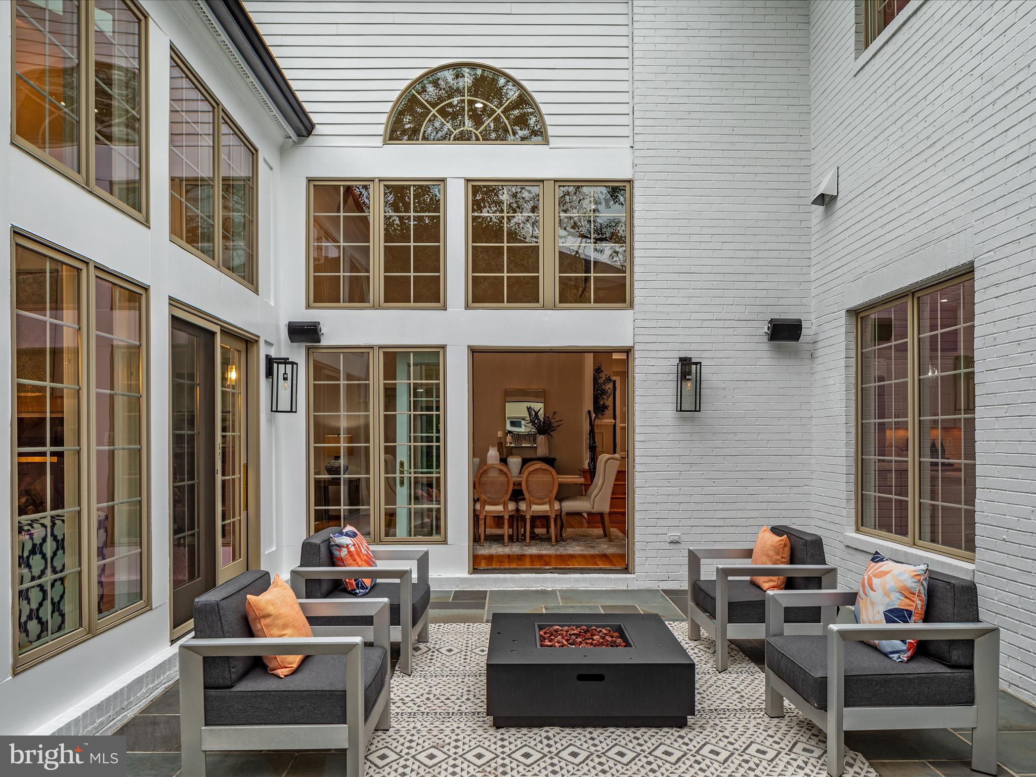 OAKWOOD KNOLLS - Residential