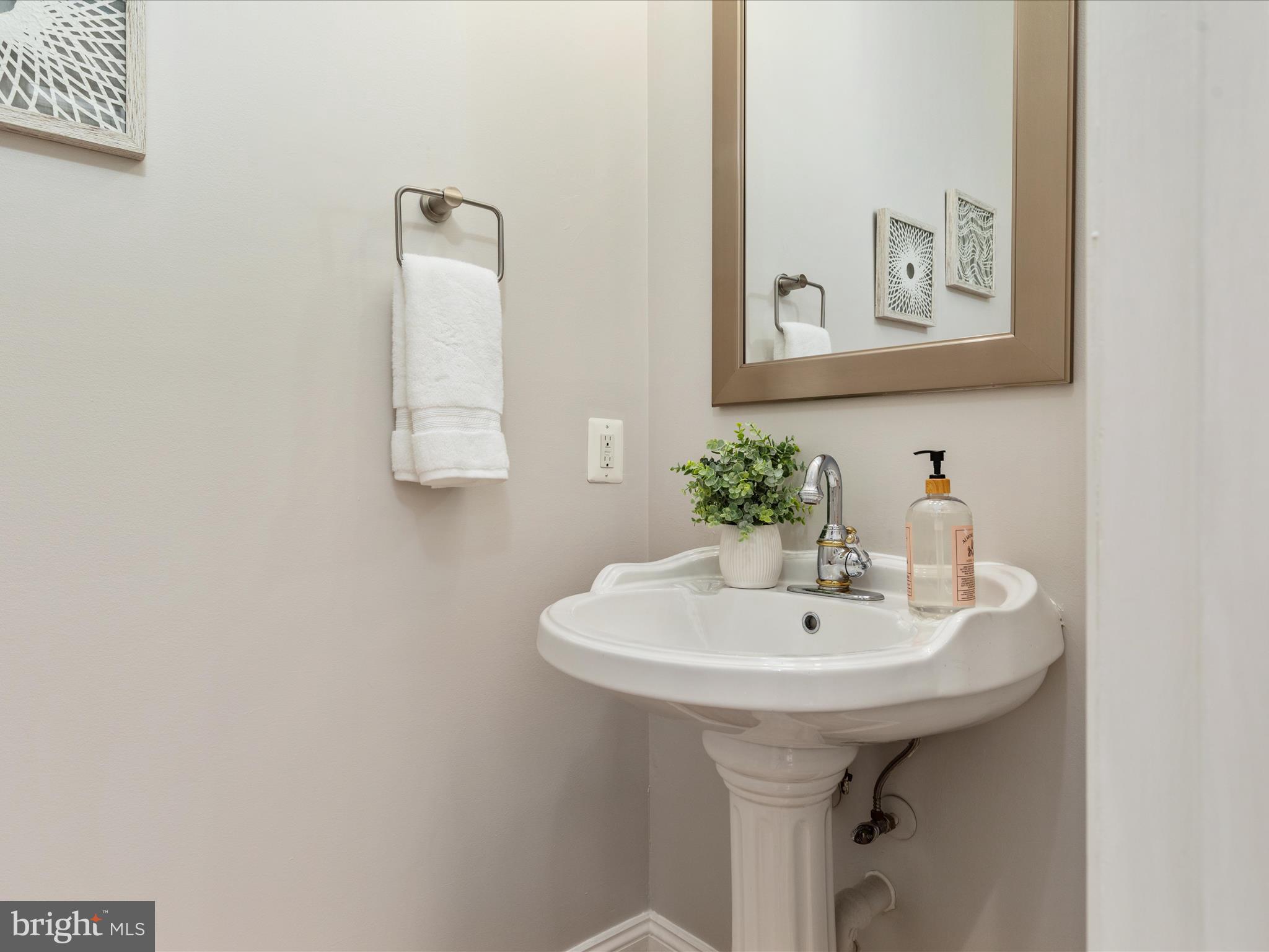 OAKWOOD KNOLLS - Residential