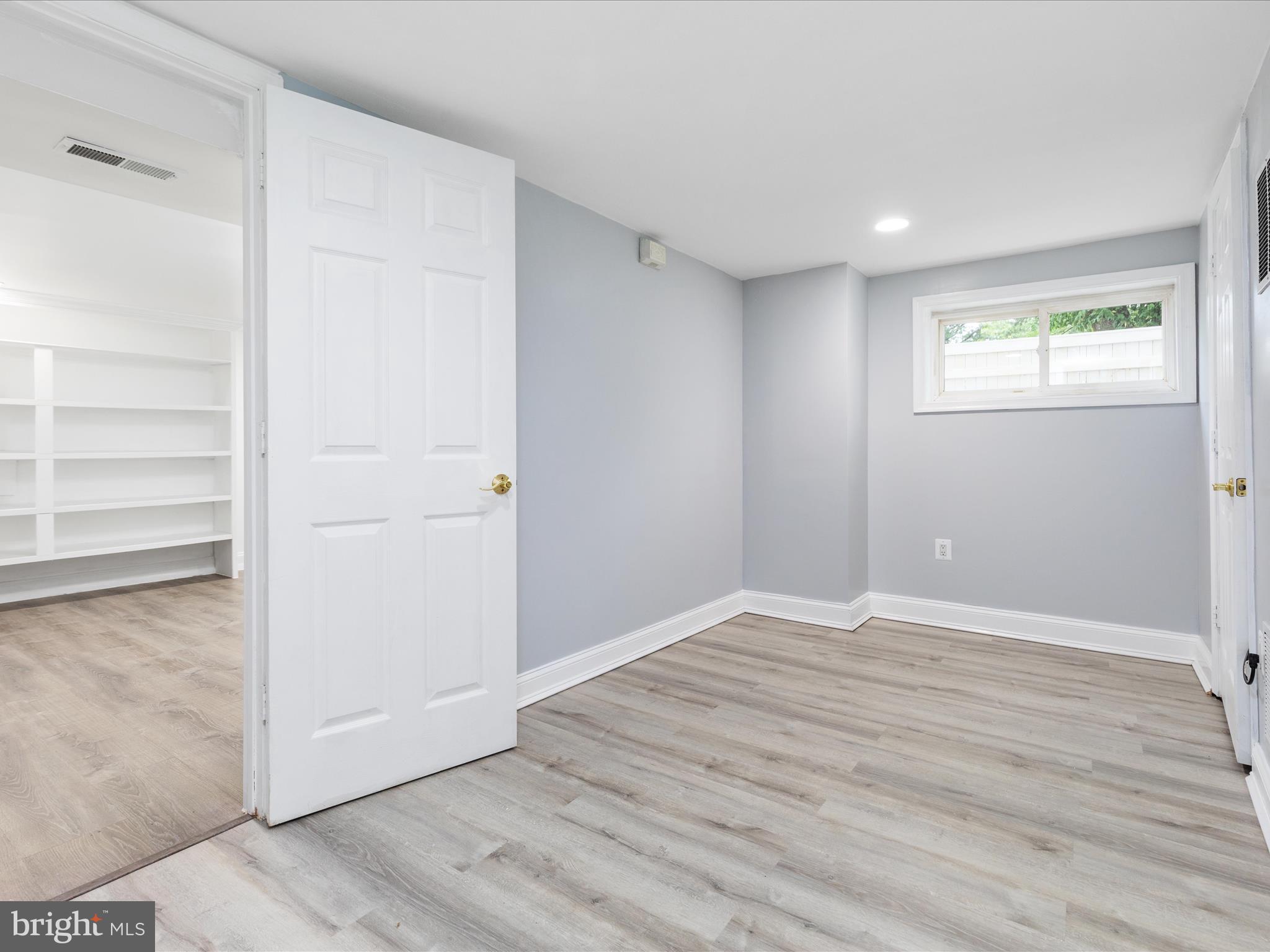 OAKWOOD KNOLLS - Residential