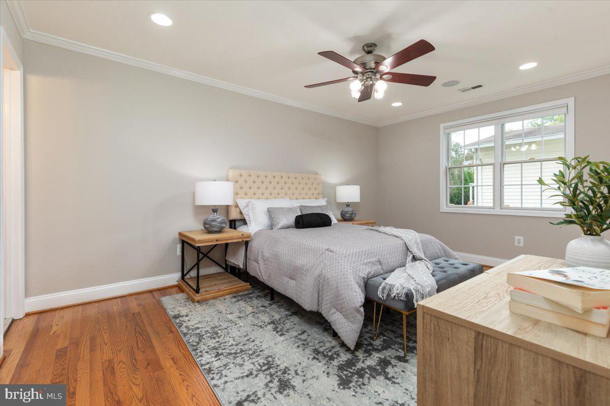 OAKWOOD KNOLLS - Residential