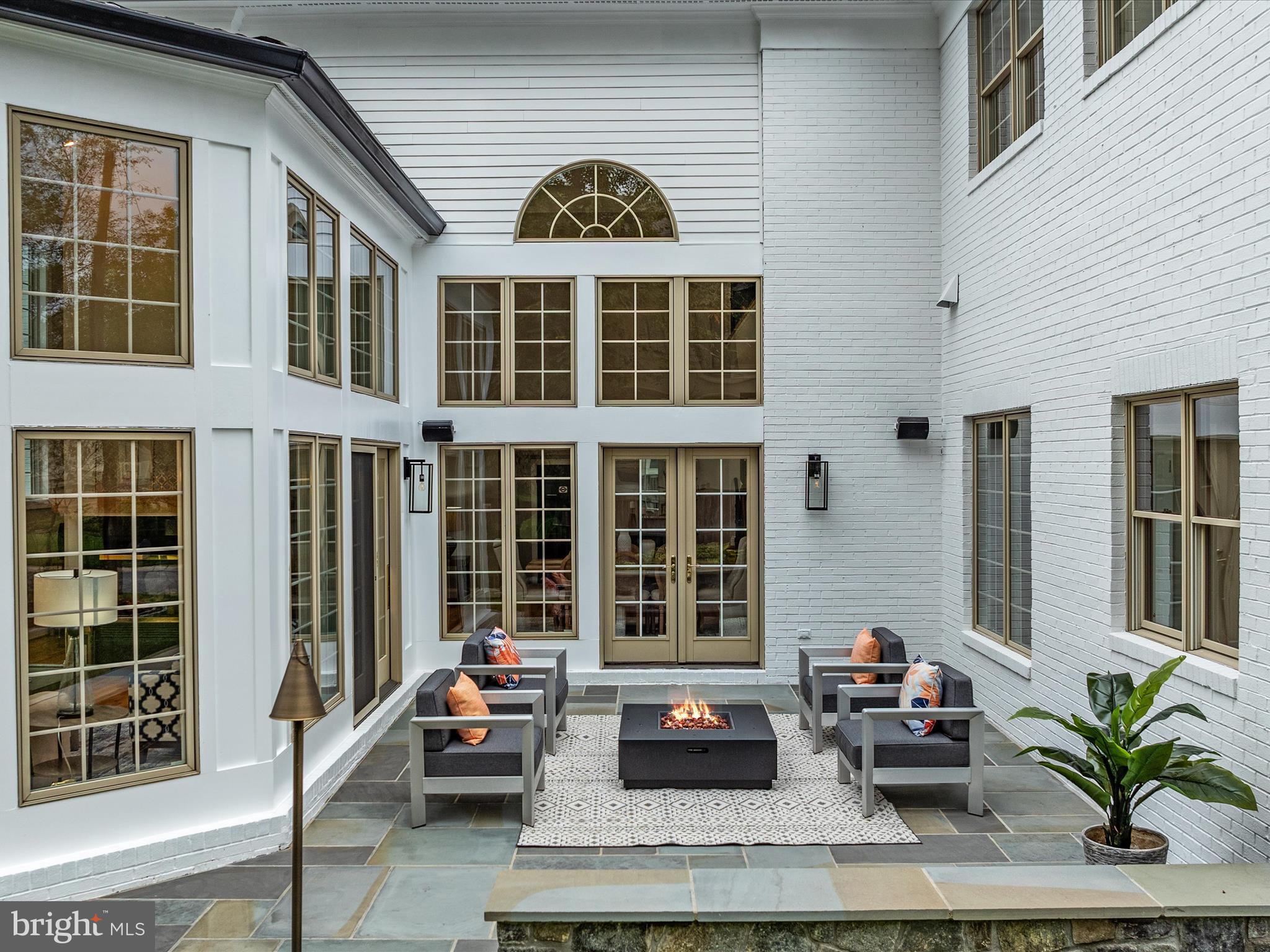 OAKWOOD KNOLLS - Residential