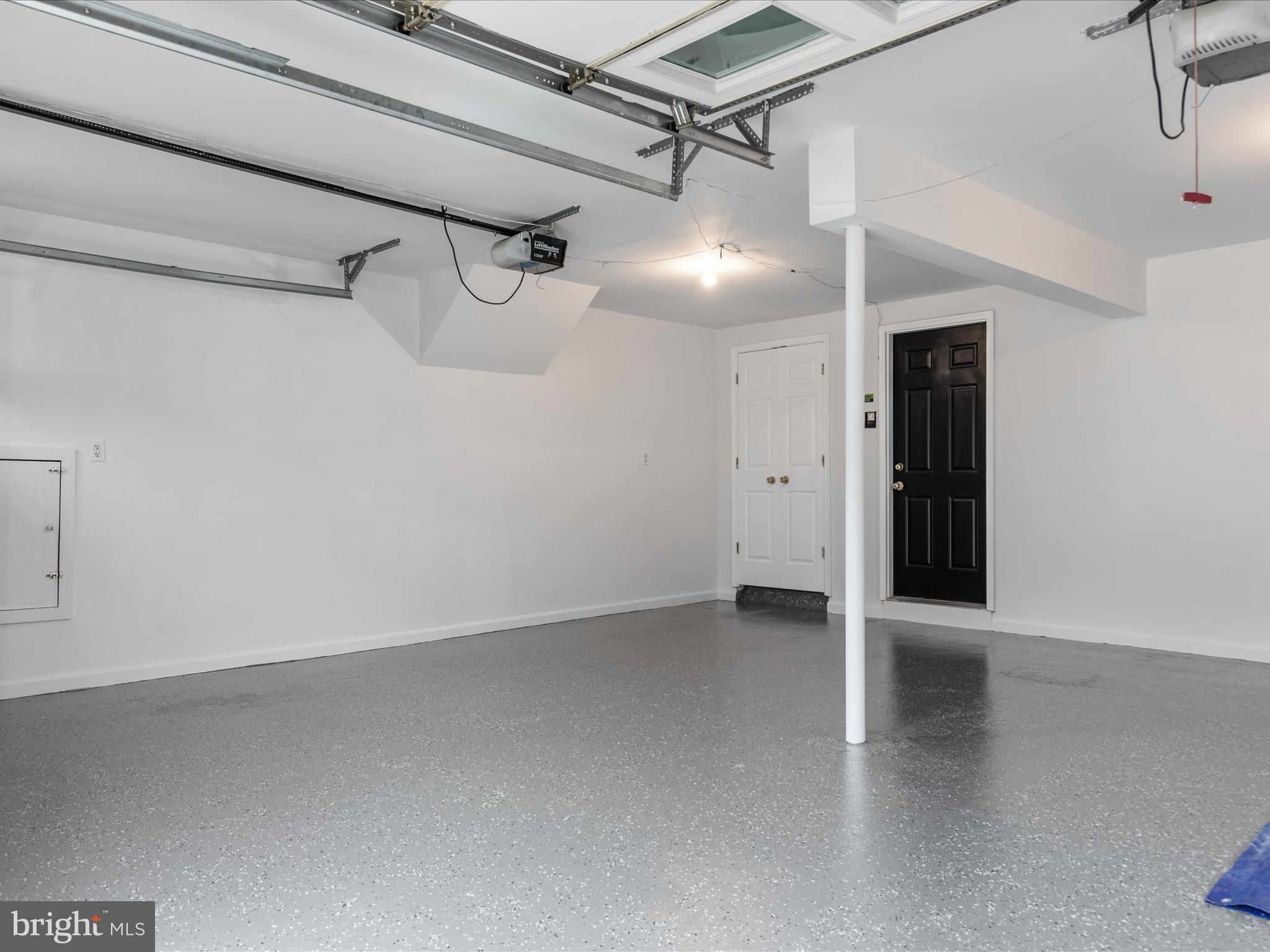 OAKWOOD KNOLLS - Residential