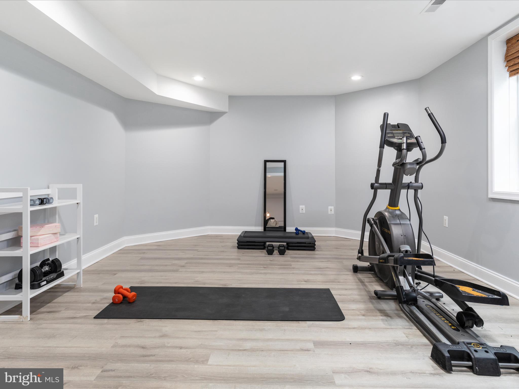 OAKWOOD KNOLLS - Residential