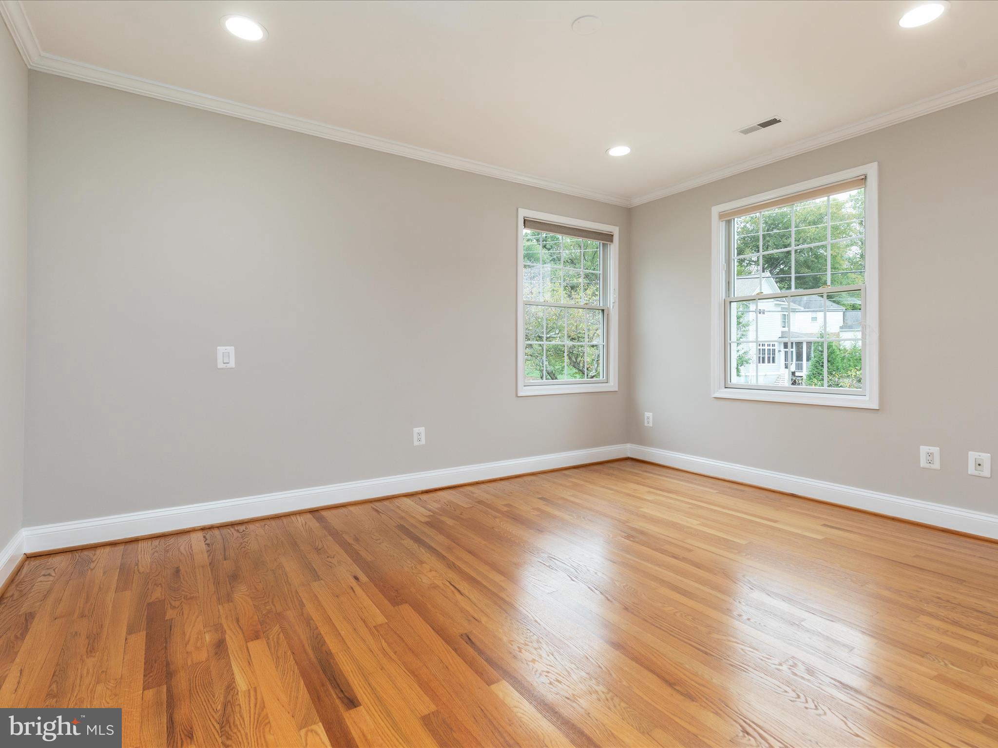 OAKWOOD KNOLLS - Residential