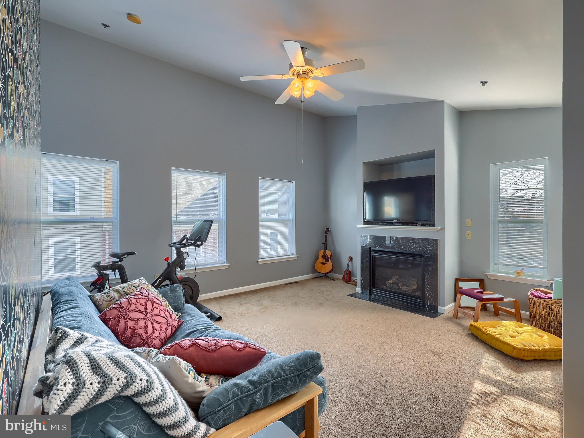 CAPITAL HEIGHTS - Residential