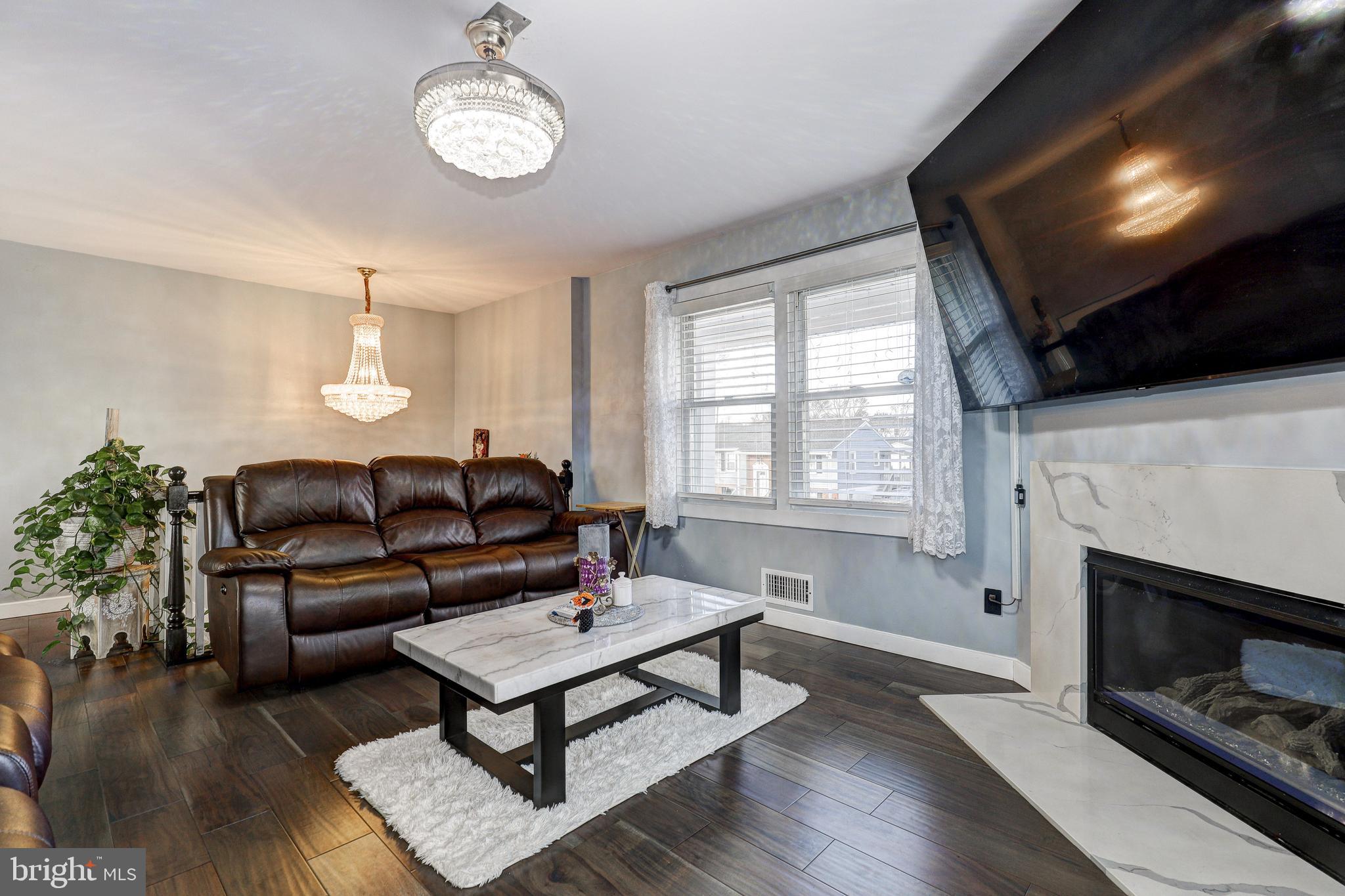 PERRY HALL ESTATES - Residential