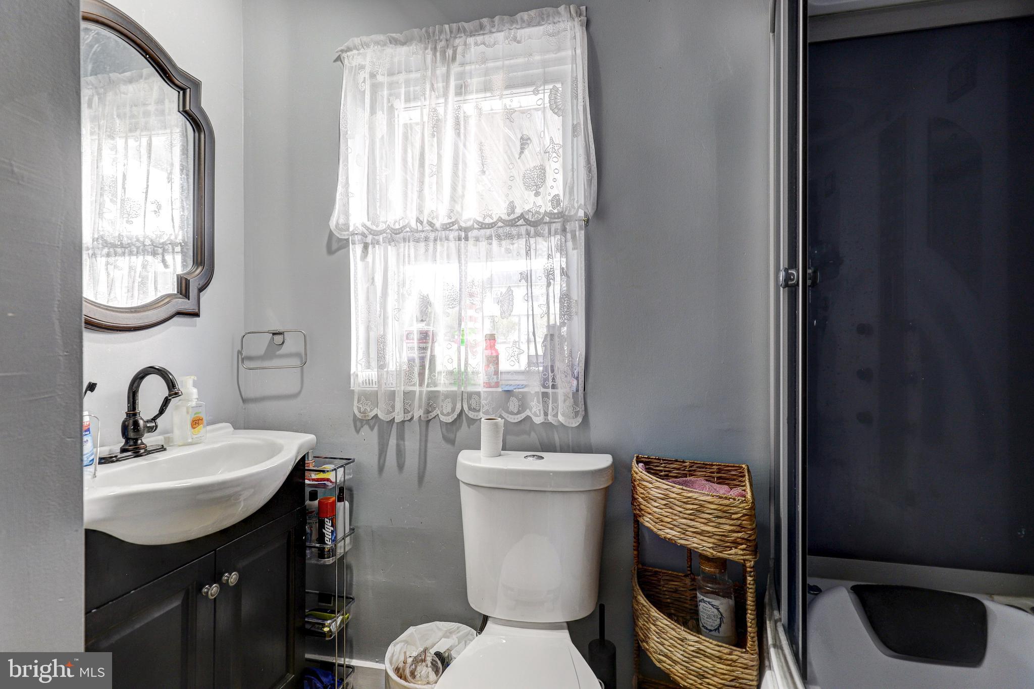 PERRY HALL ESTATES - Residential