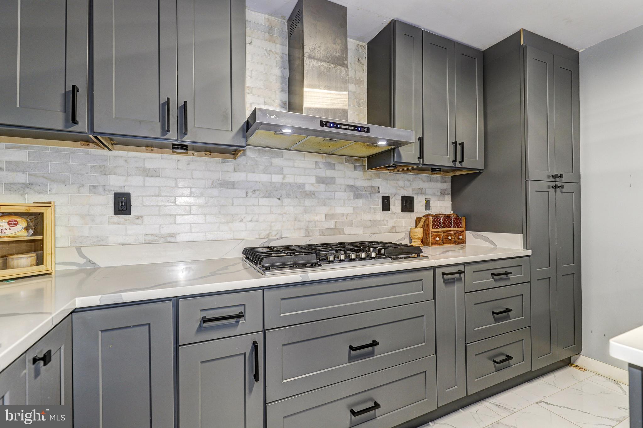 PERRY HALL ESTATES - Residential