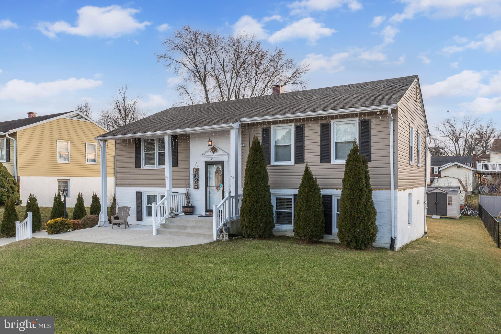 PERRY HALL ESTATES - Residential