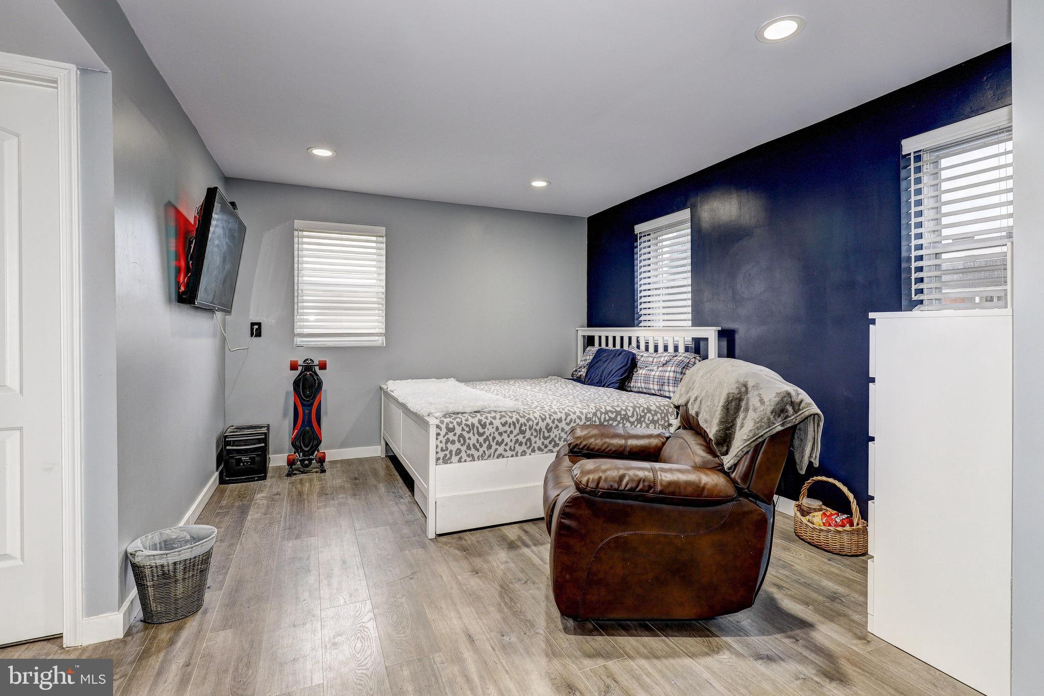 PERRY HALL ESTATES - Residential