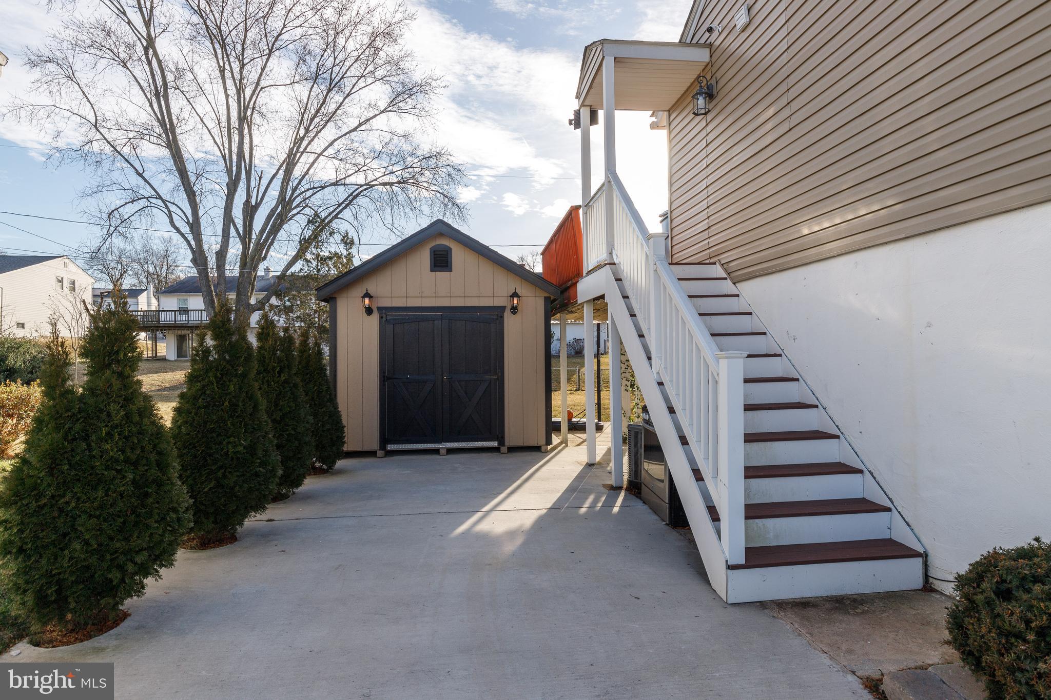 PERRY HALL ESTATES - Residential