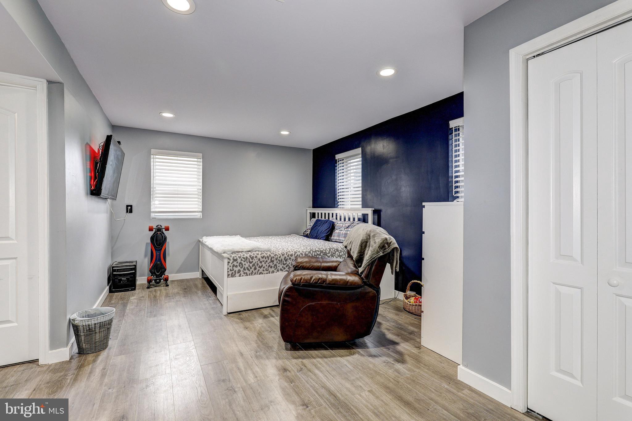 PERRY HALL ESTATES - Residential