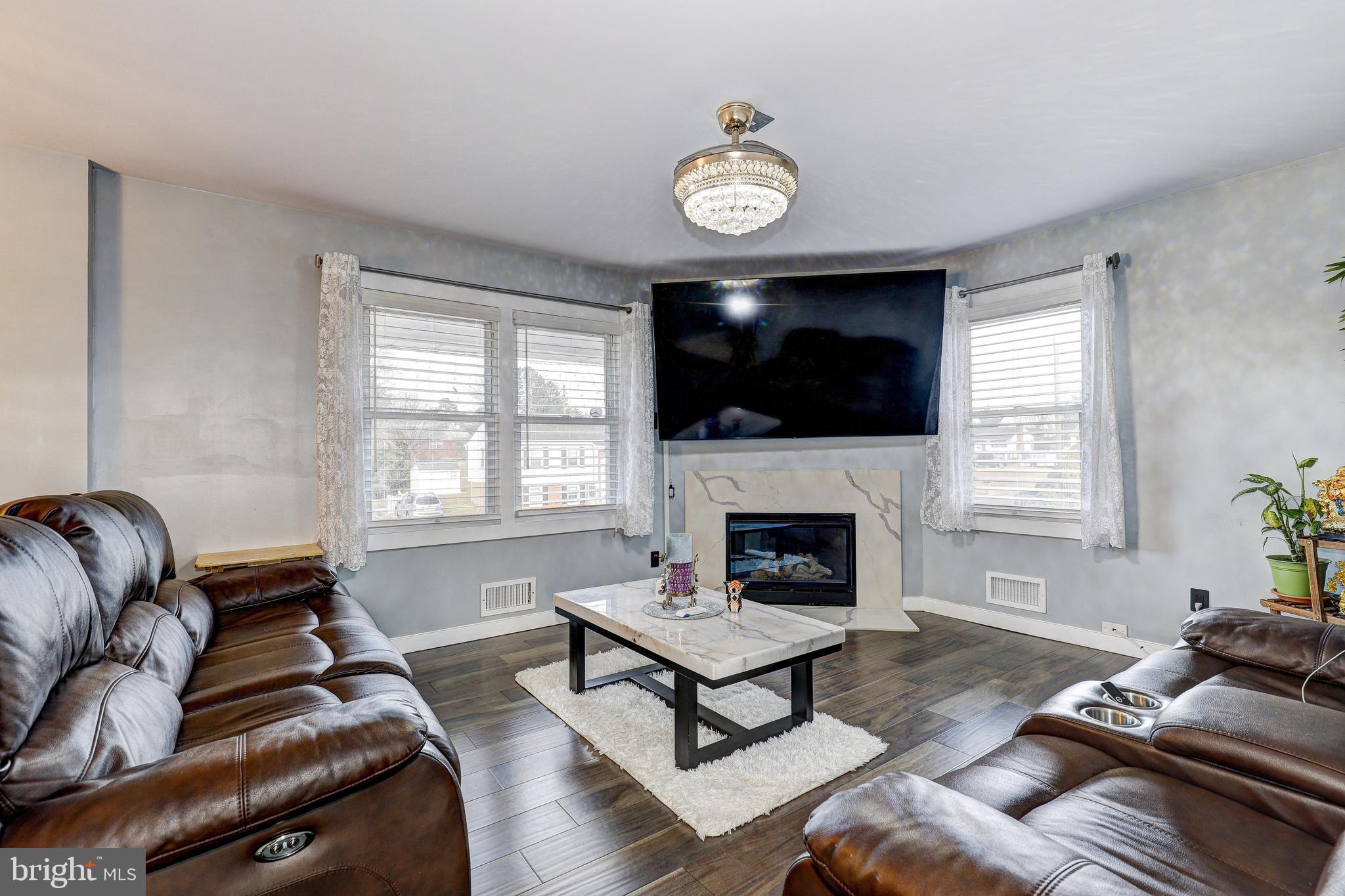 PERRY HALL ESTATES - Residential