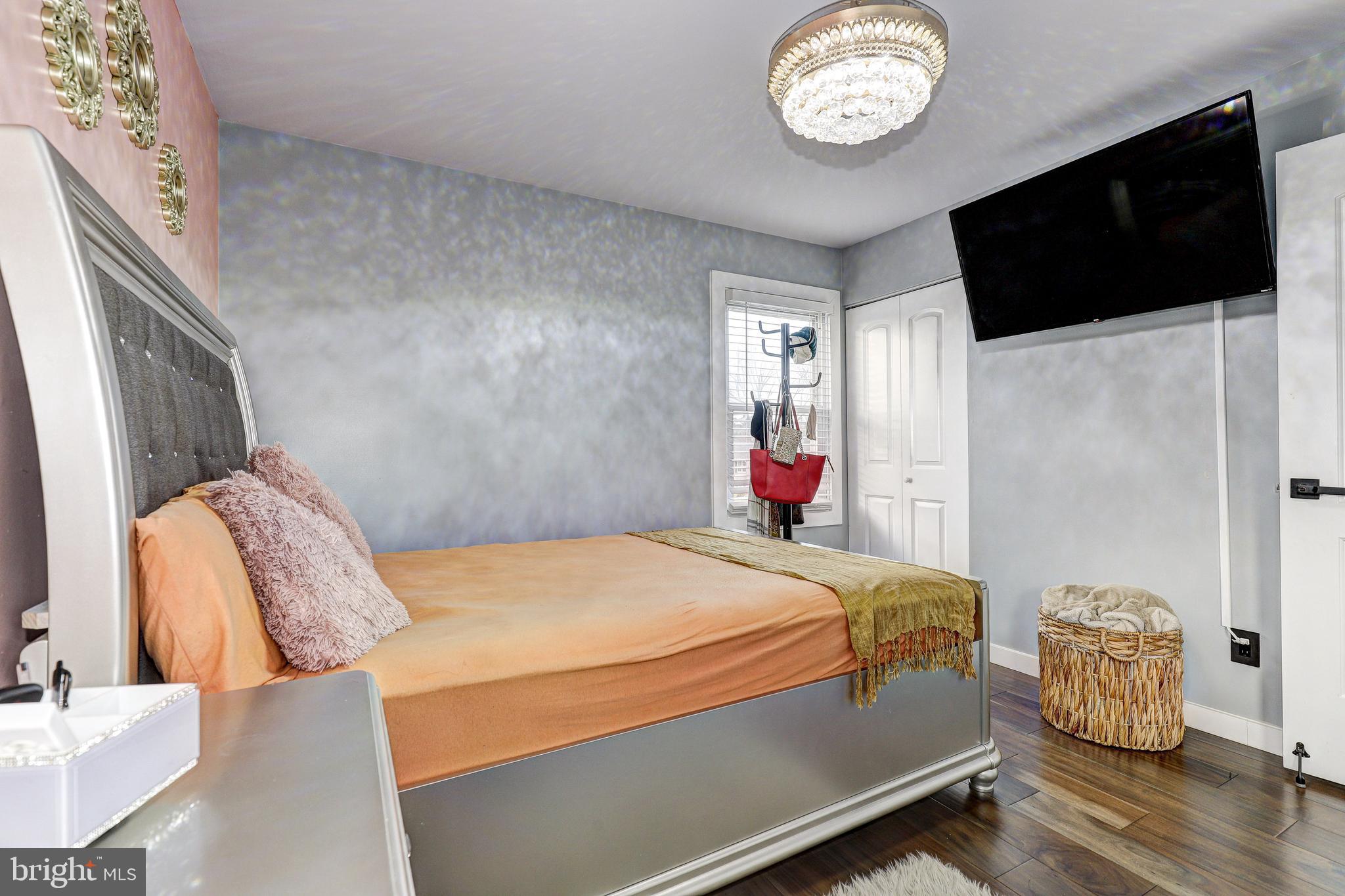 PERRY HALL ESTATES - Residential