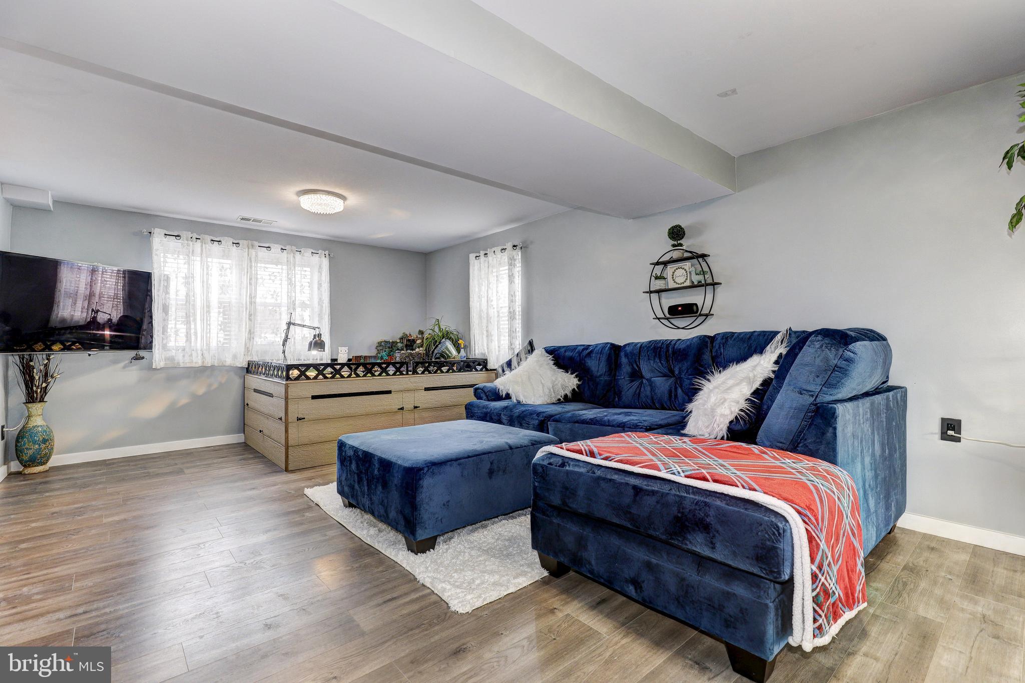 PERRY HALL ESTATES - Residential