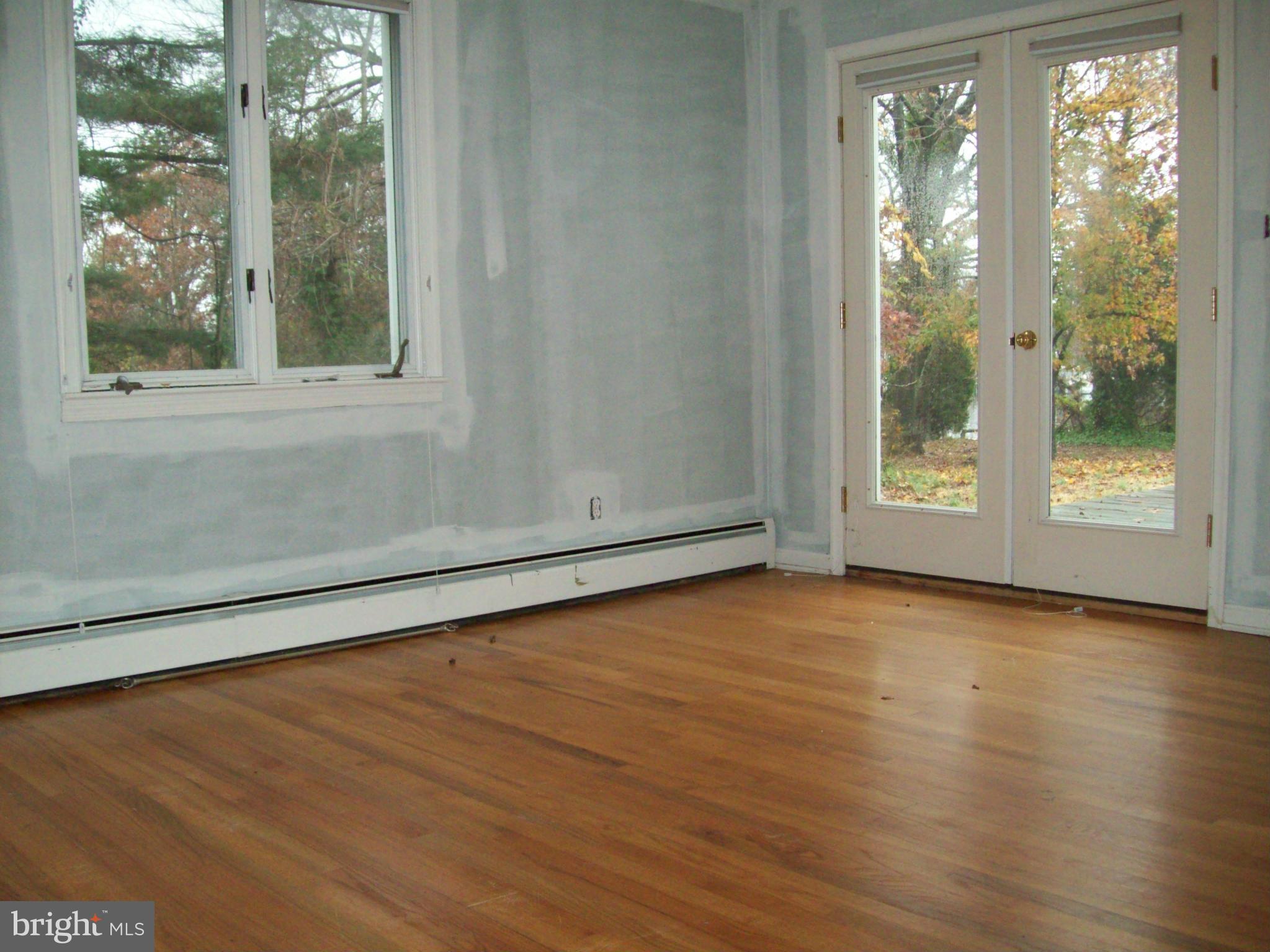 TOWN CREEK - Residential Lease