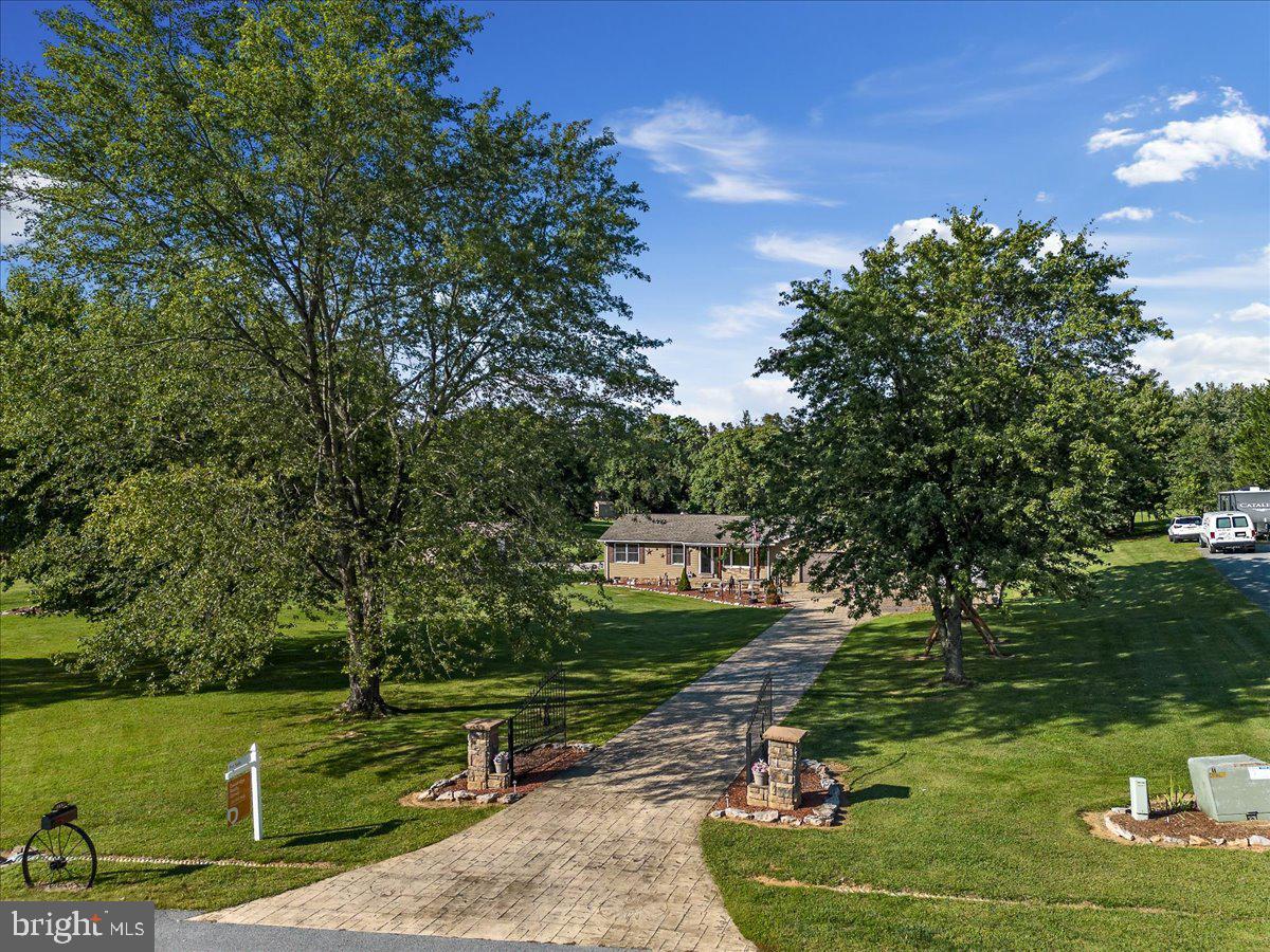 CROWN POINTE NORTH - Residential