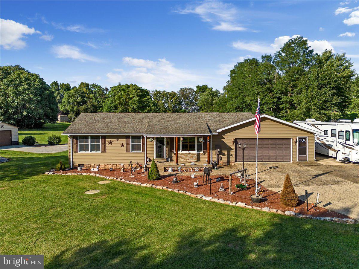 CROWN POINTE NORTH - Residential