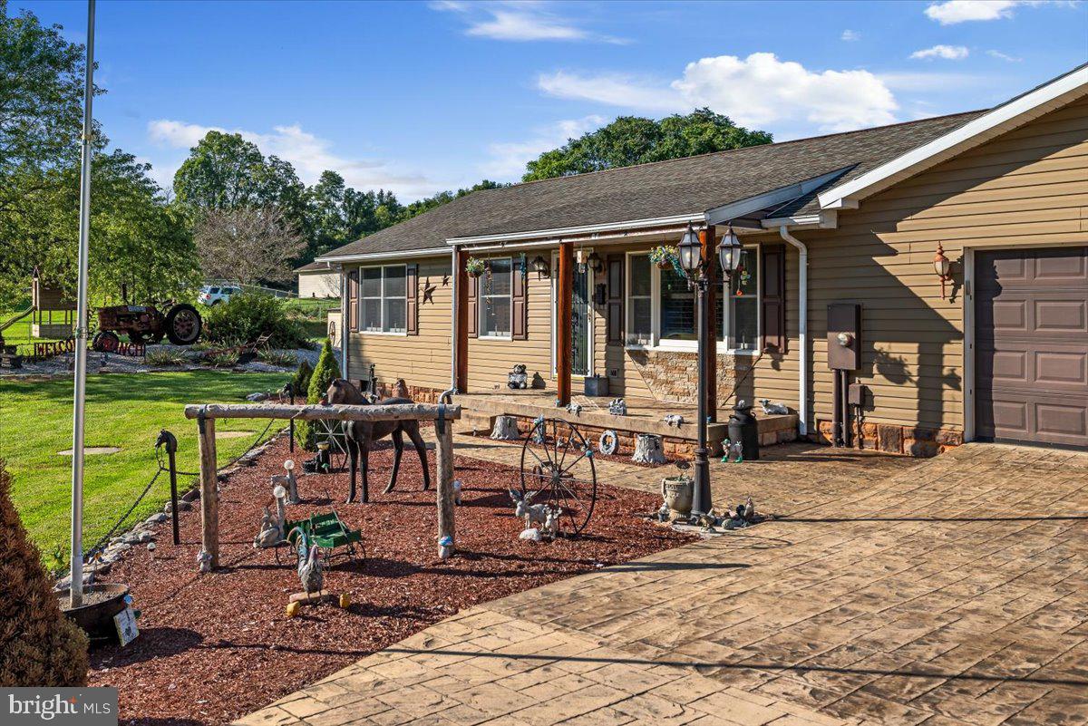 CROWN POINTE NORTH - Residential