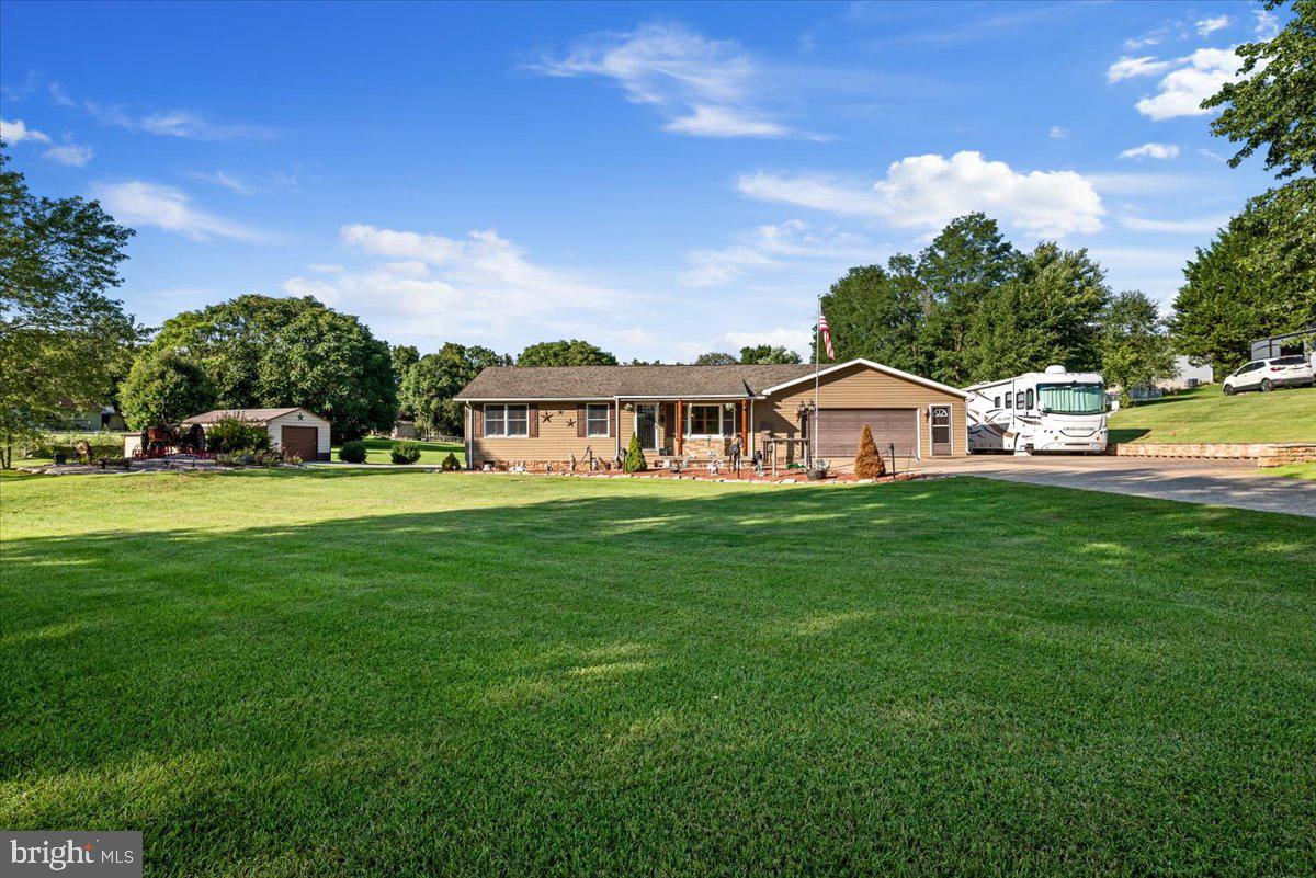 CROWN POINTE NORTH - Residential