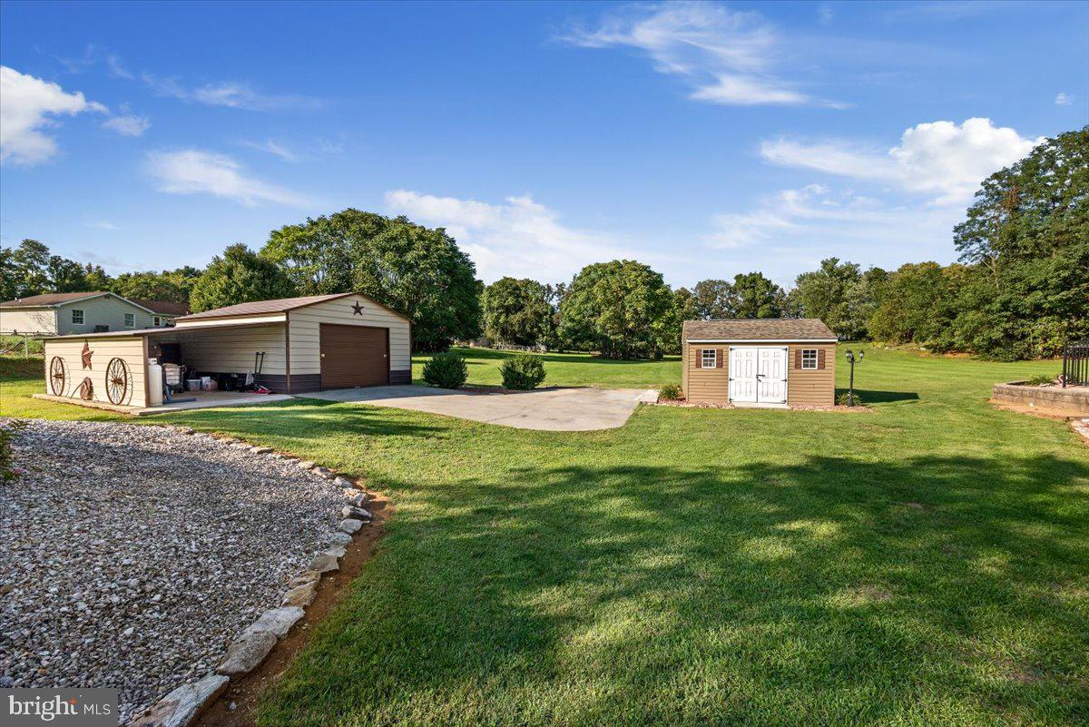 CROWN POINTE NORTH - Residential