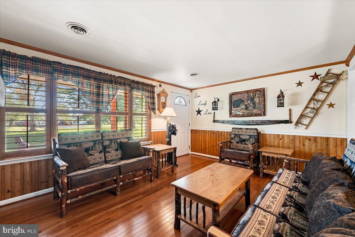 CROWN POINTE NORTH - Residential