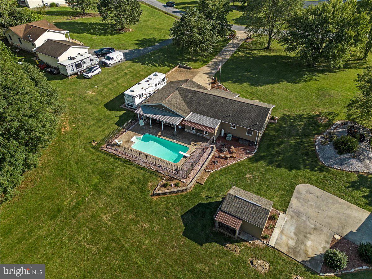 CROWN POINTE NORTH - Residential