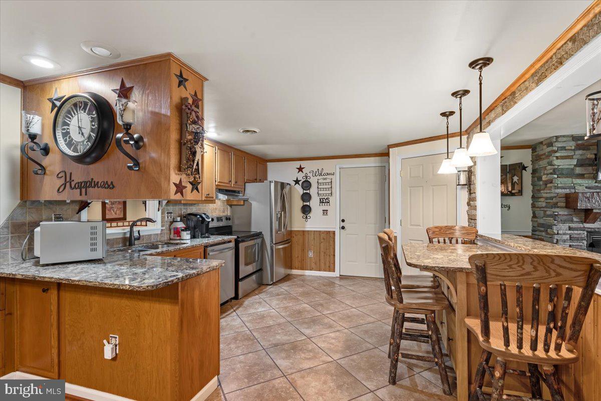 CROWN POINTE NORTH - Residential