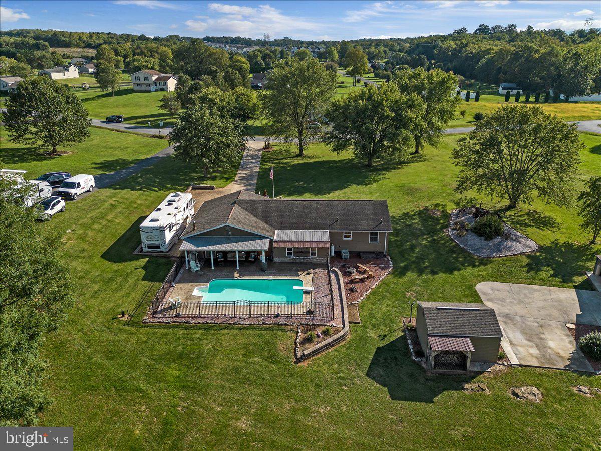 CROWN POINTE NORTH - Residential