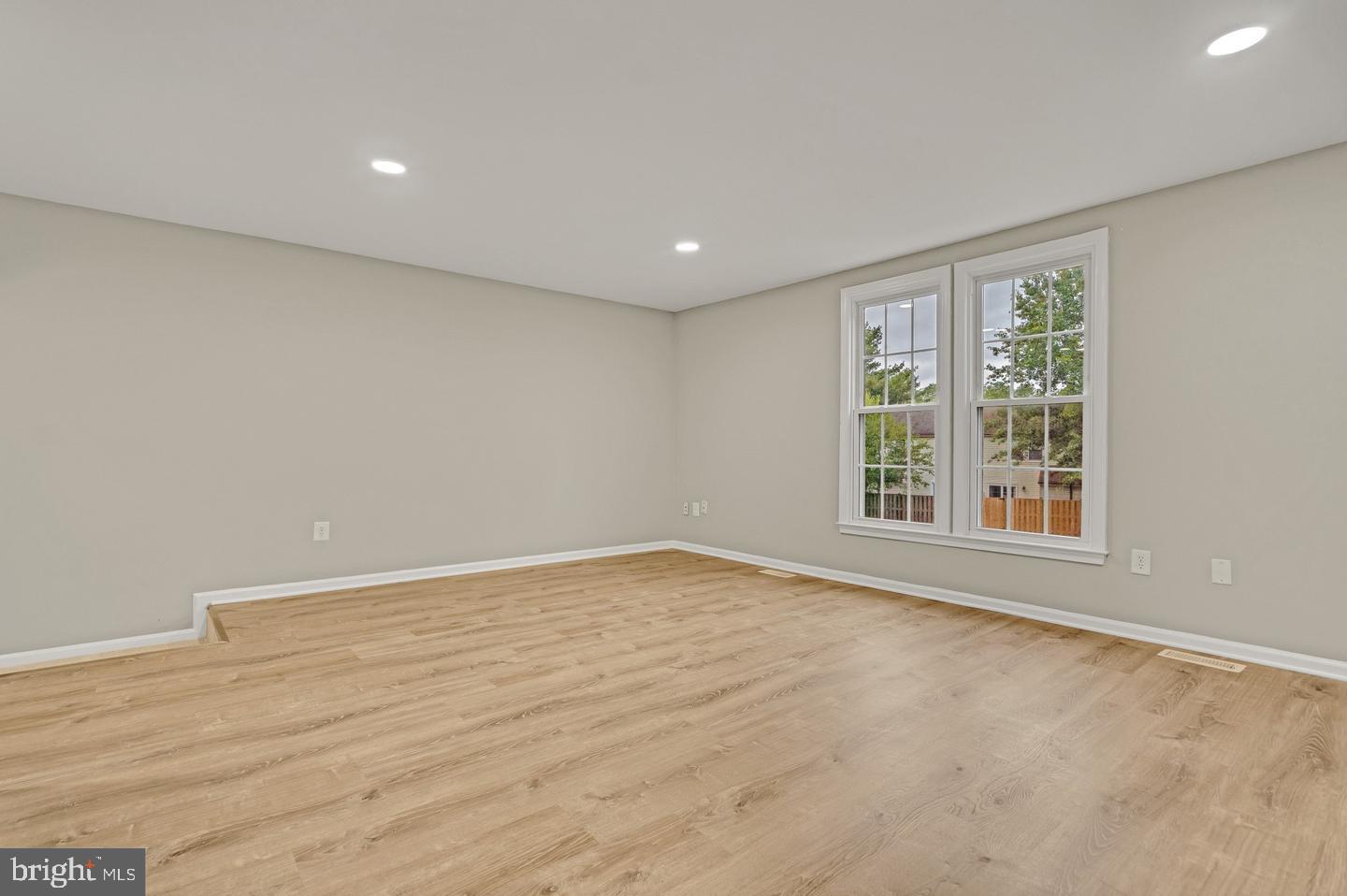 NEW GATE - Residential Lease