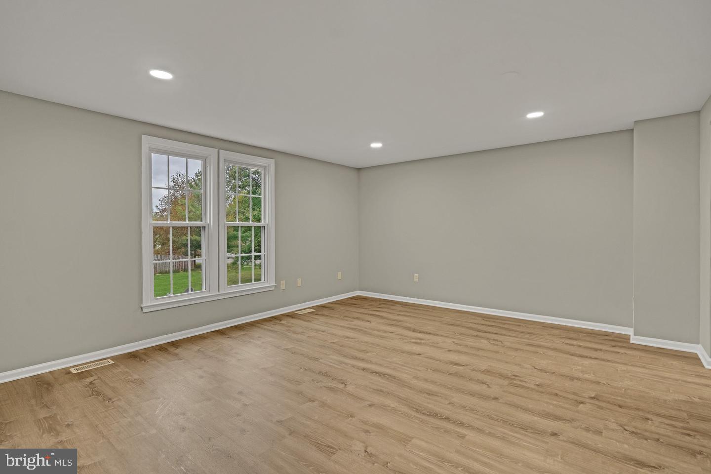 NEW GATE - Residential Lease