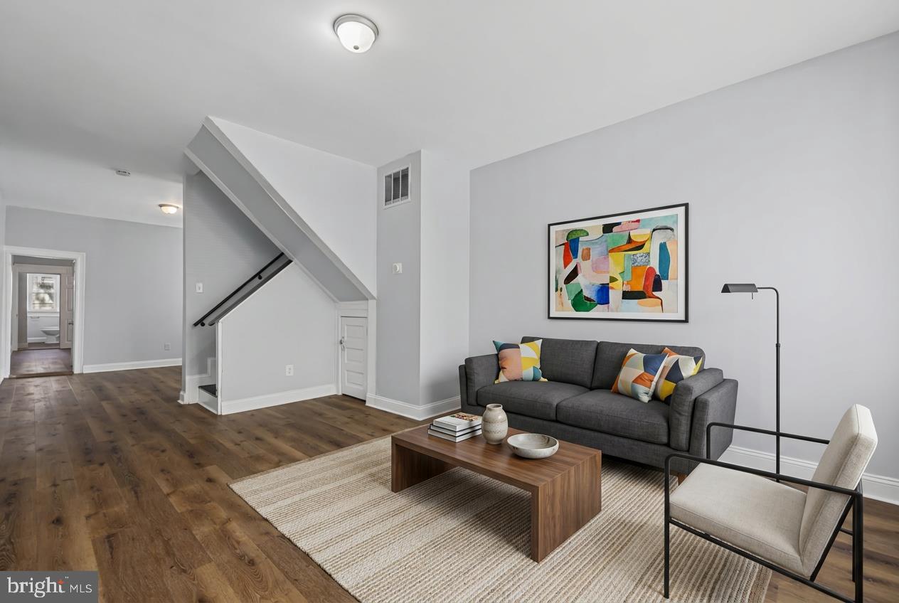 706 E 43RD STREET