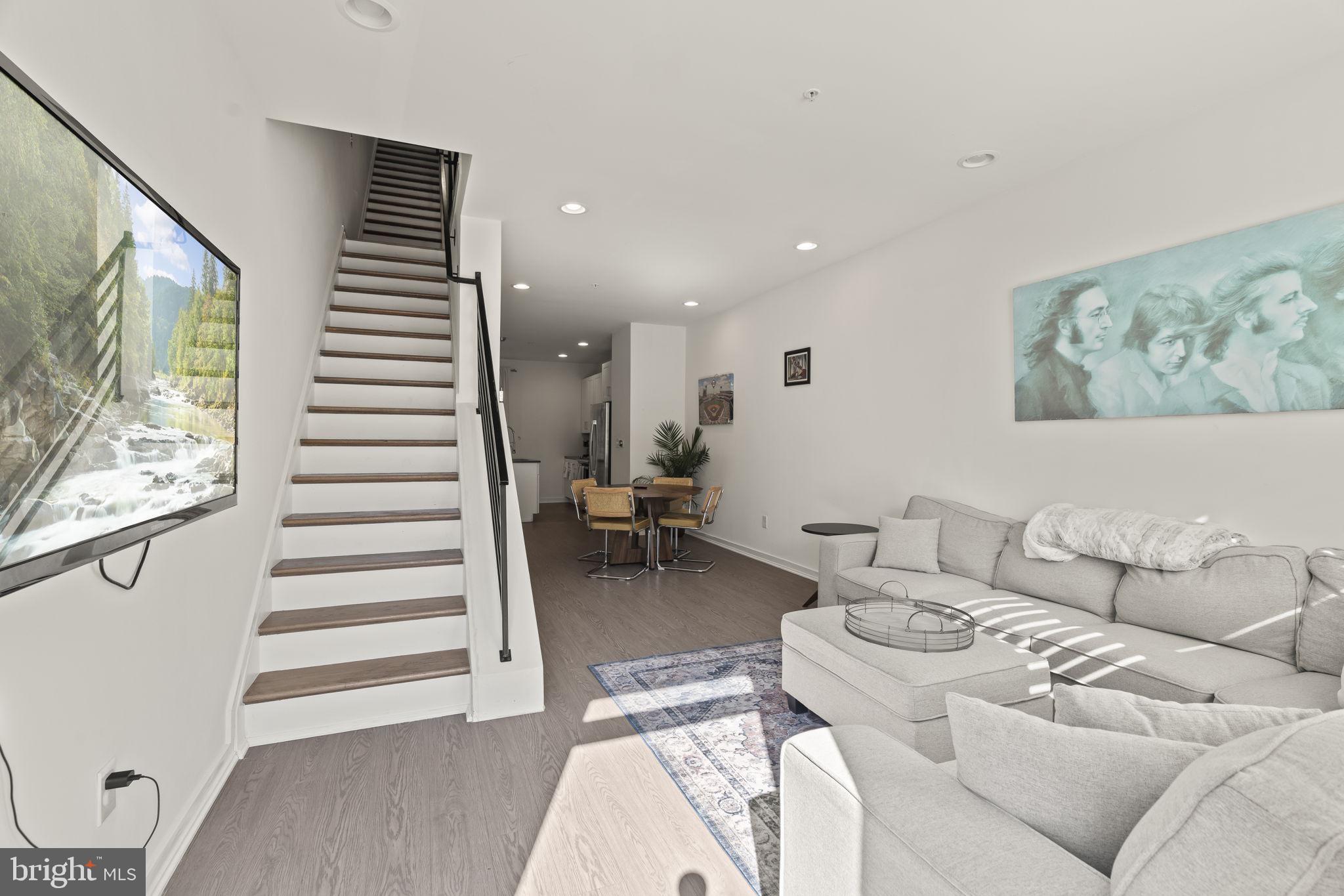 WHITMAN - Residential