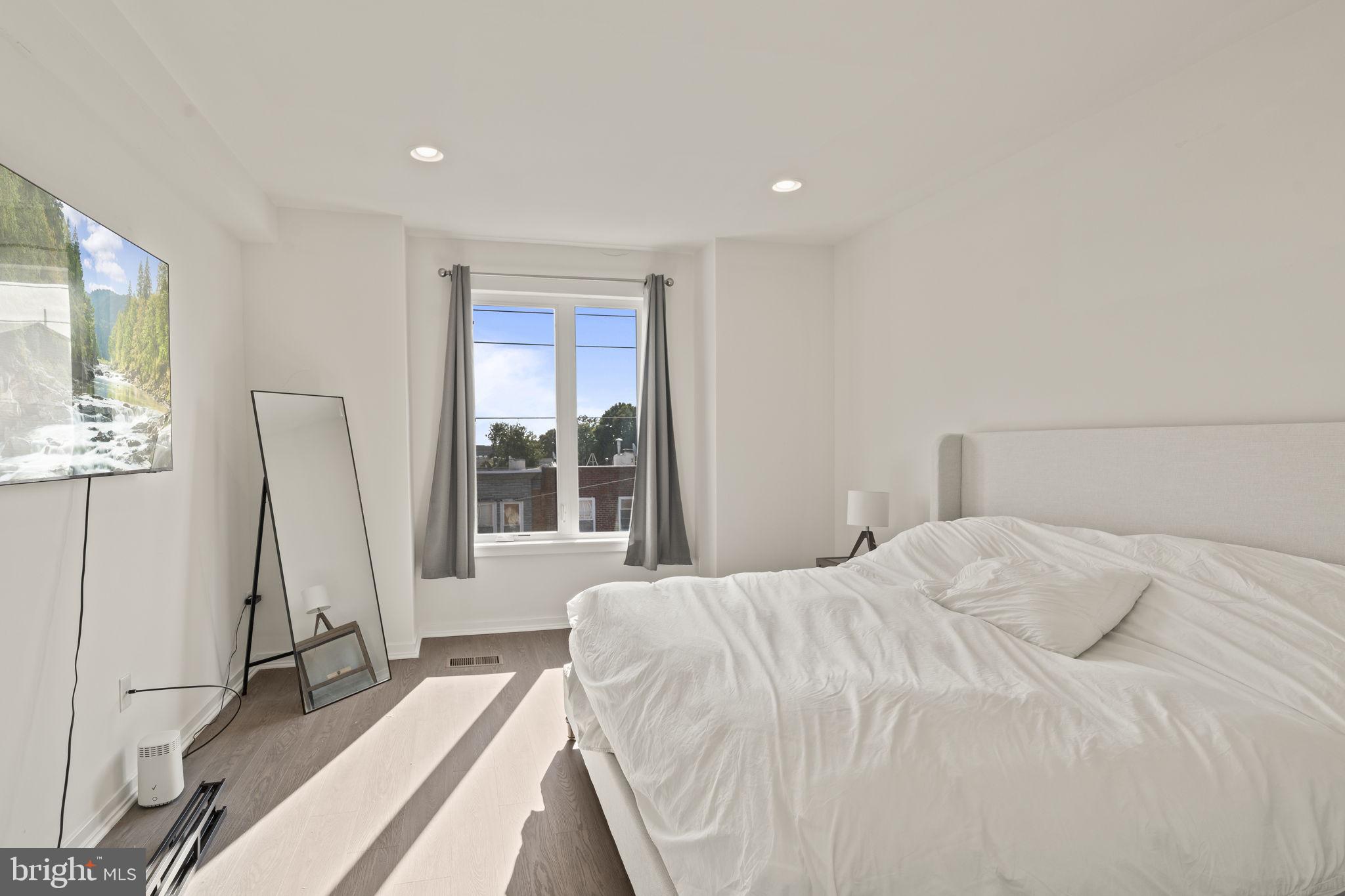 WHITMAN - Residential