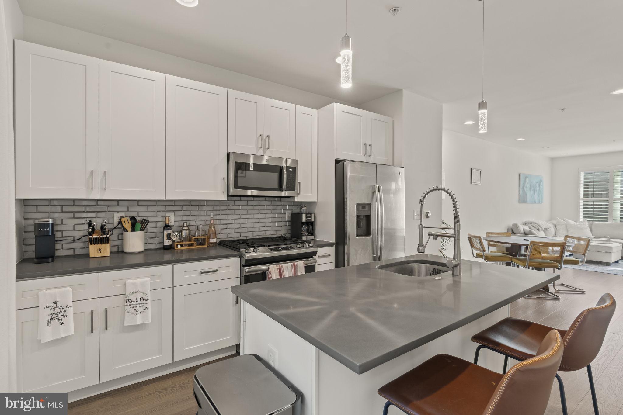 WHITMAN - Residential