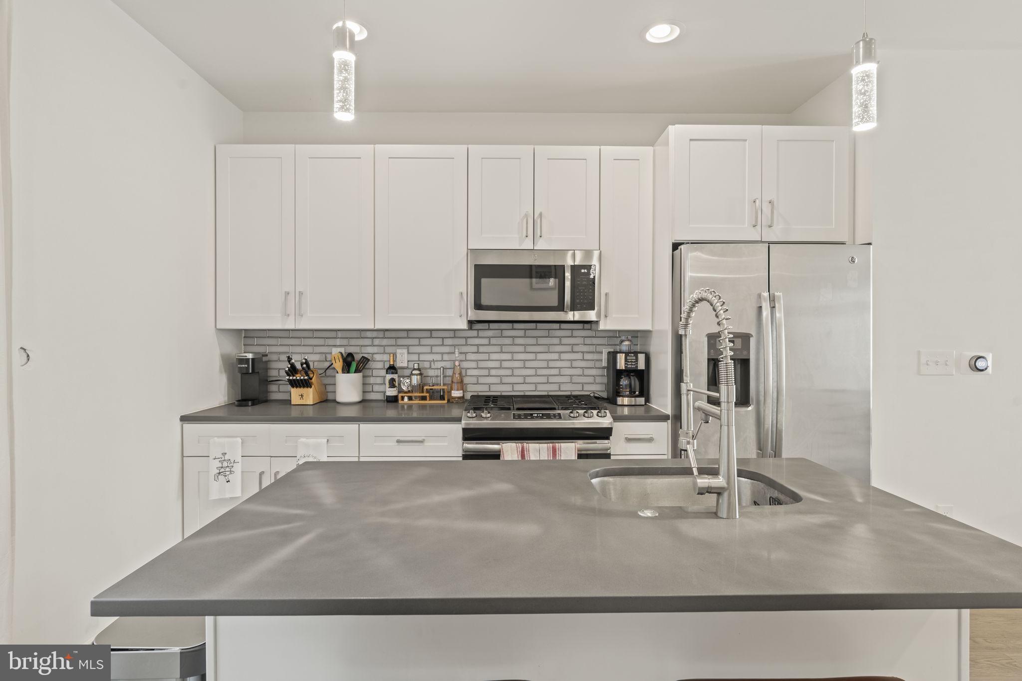 WHITMAN - Residential