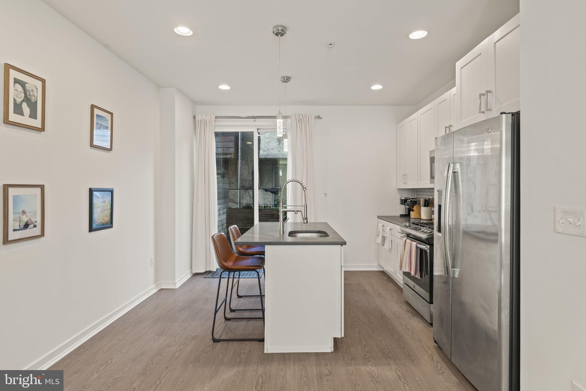 WHITMAN - Residential