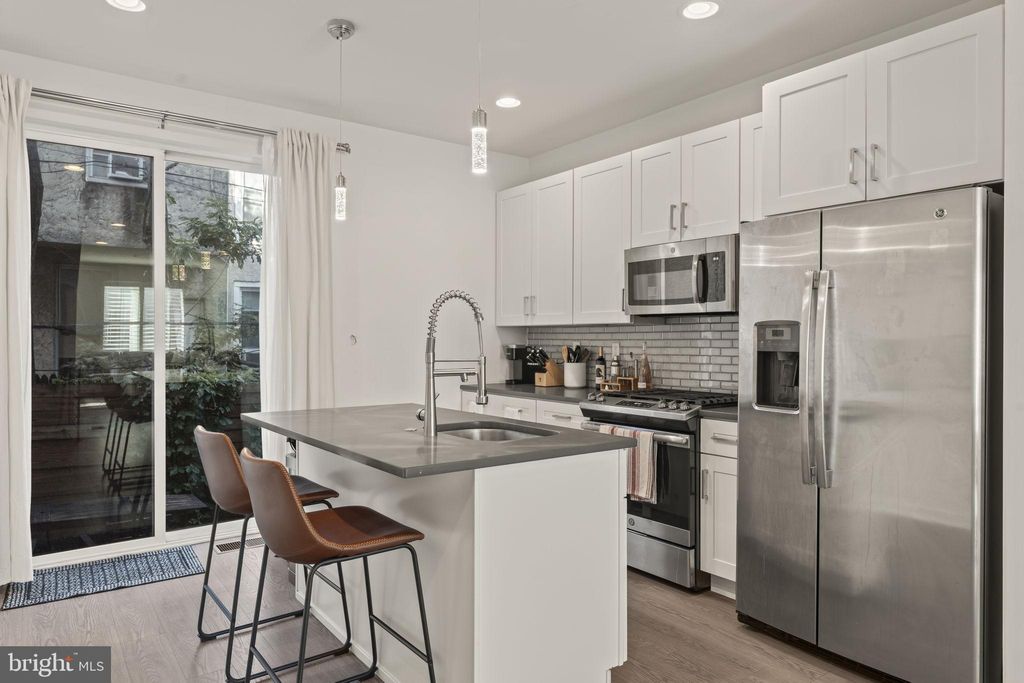 Photo of 2544 S 2nd Street, PHILADELPHIA, PA 19148 (MLS # PAPH2538116)