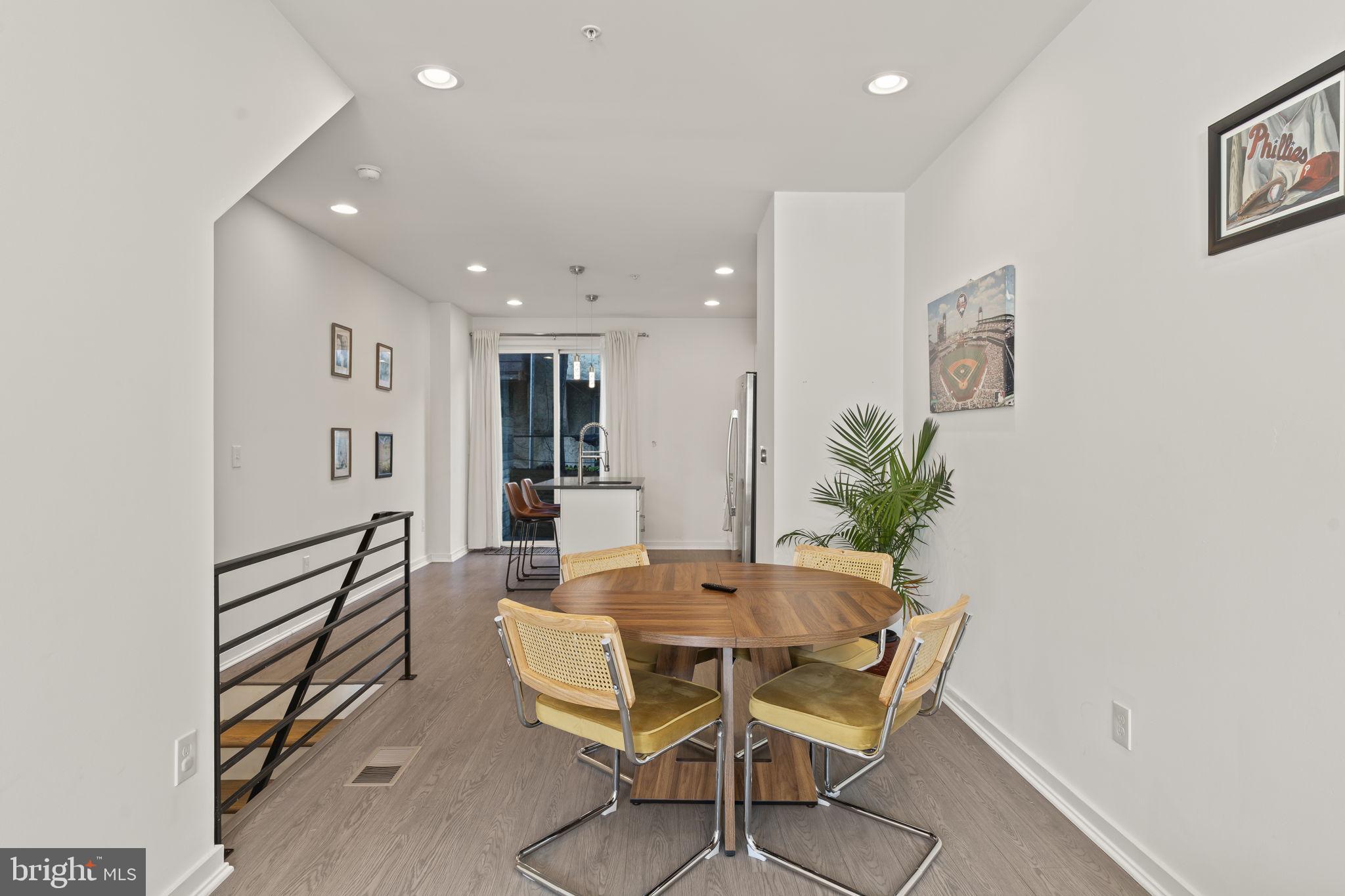 WHITMAN - Residential