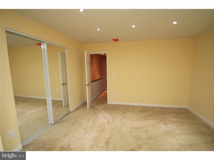 OAK LANE - Residential