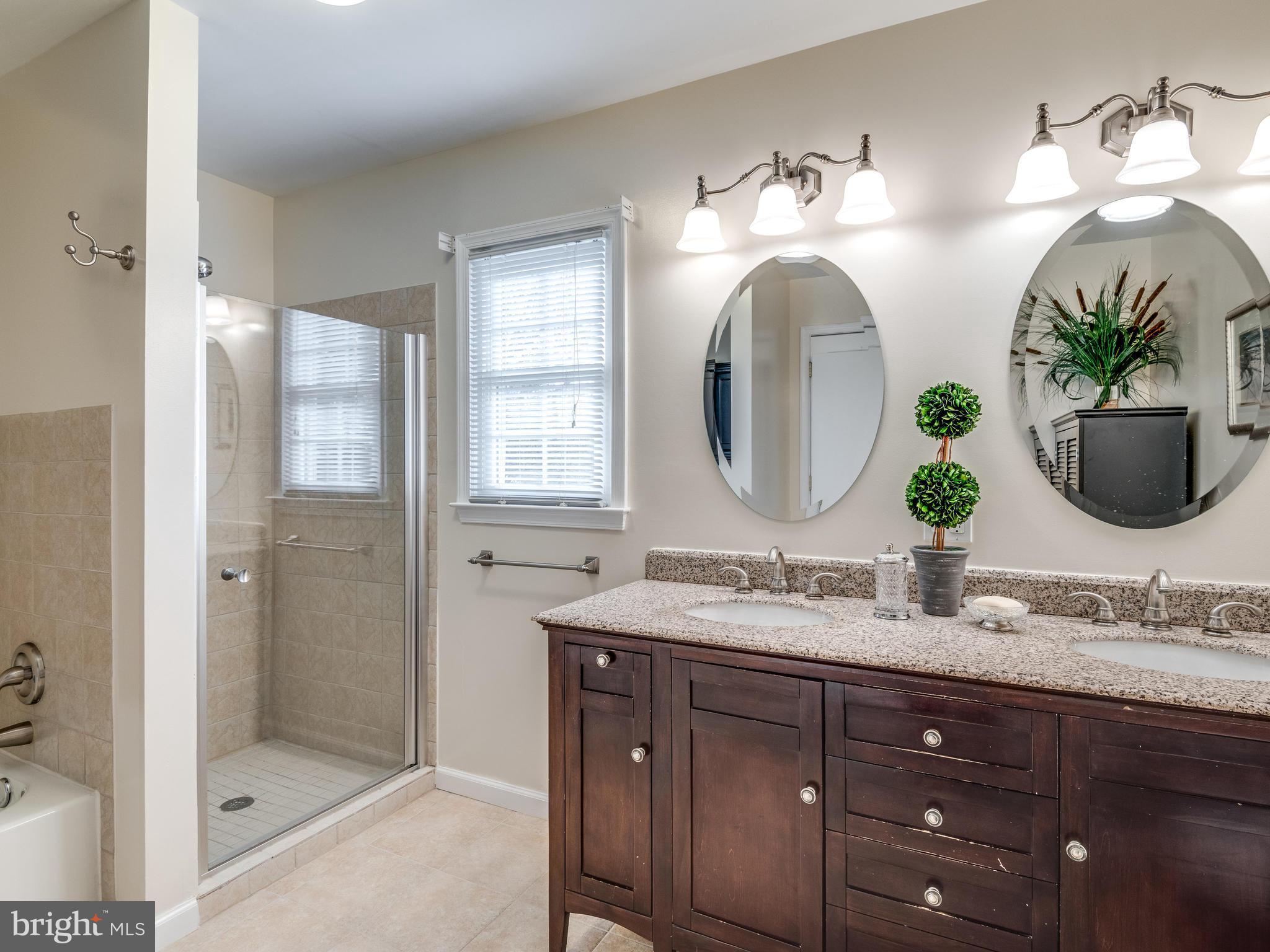 FRANKLIN FARM - Residential