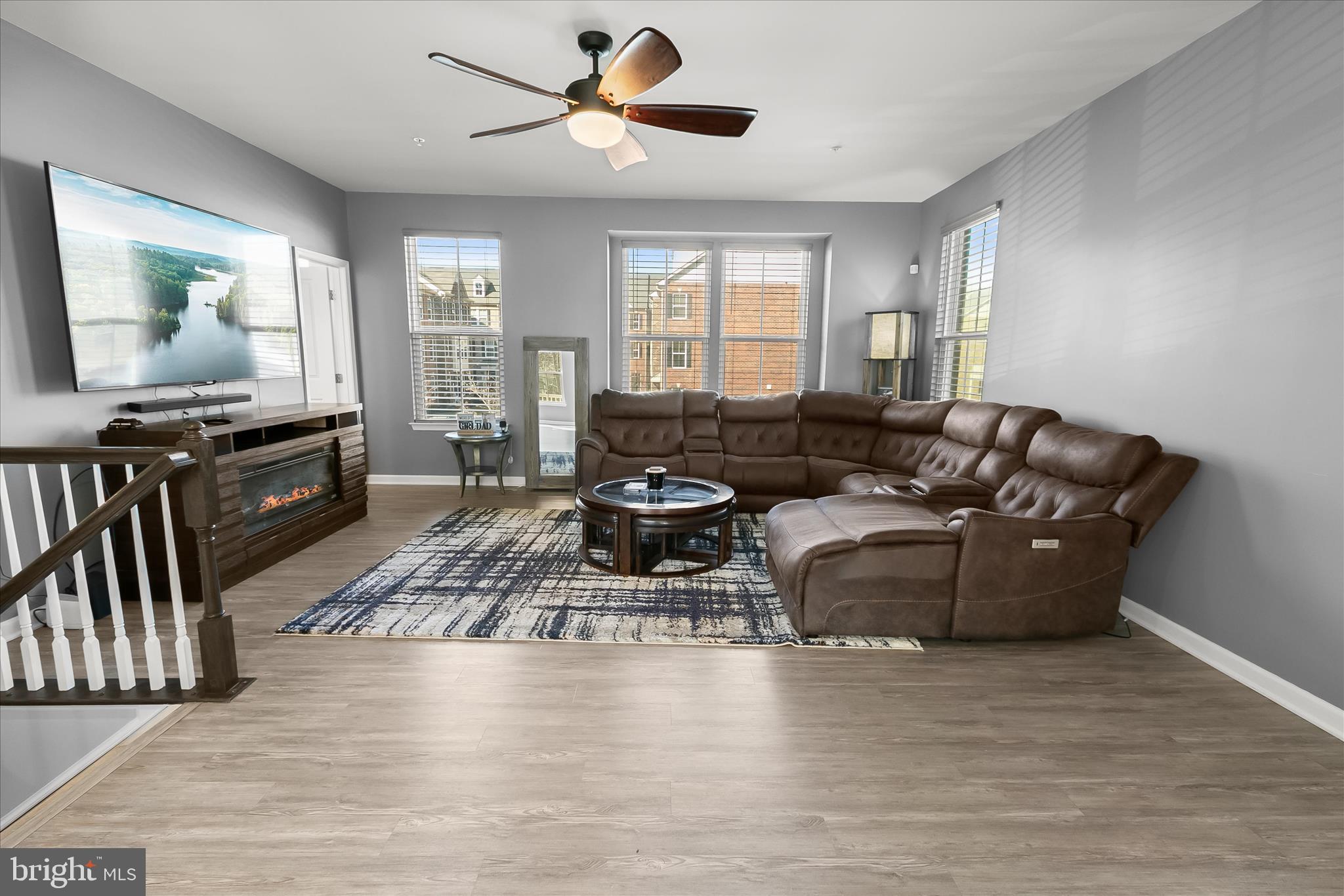 WESTCHESTER SQUARE - Residential