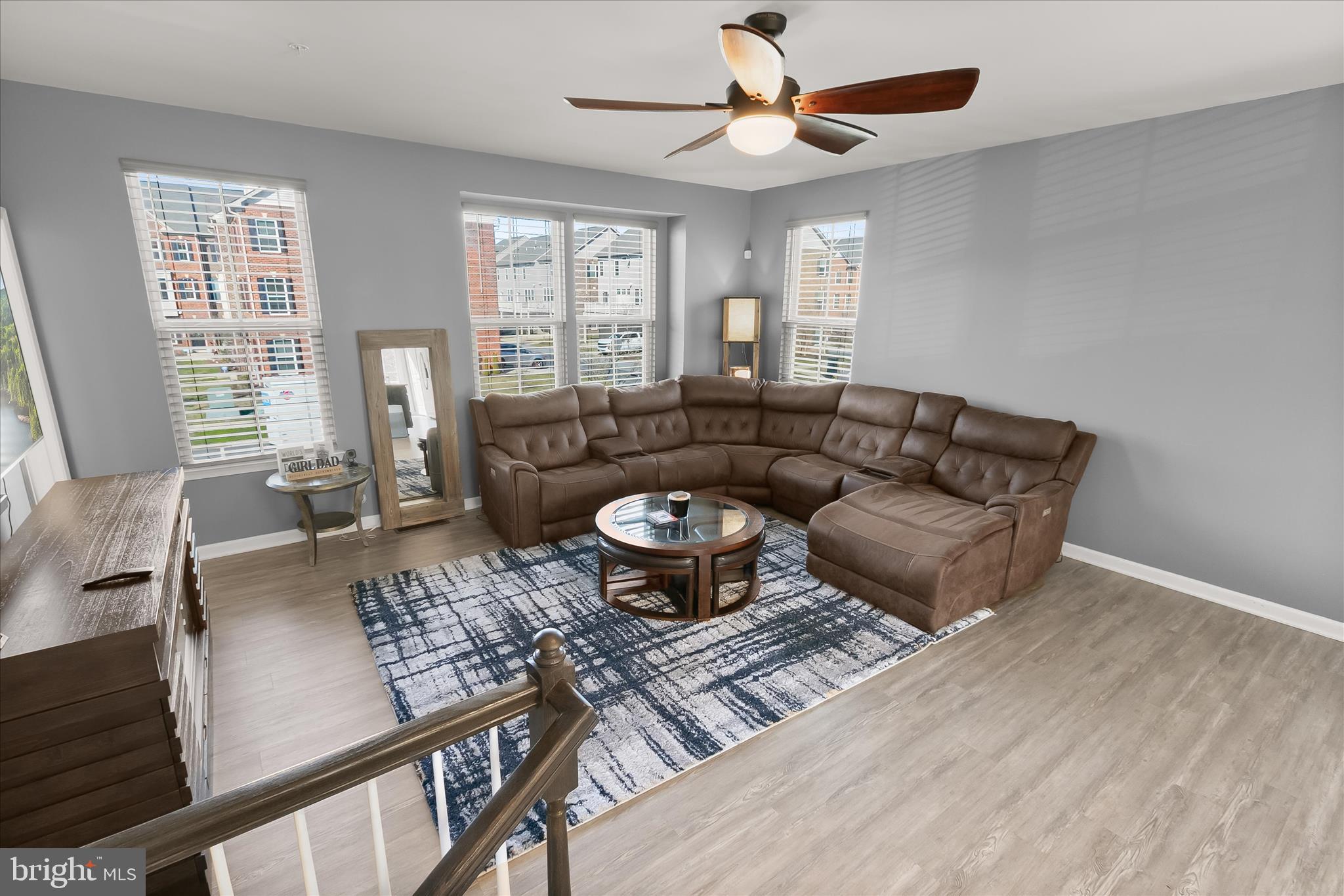 WESTCHESTER SQUARE - Residential