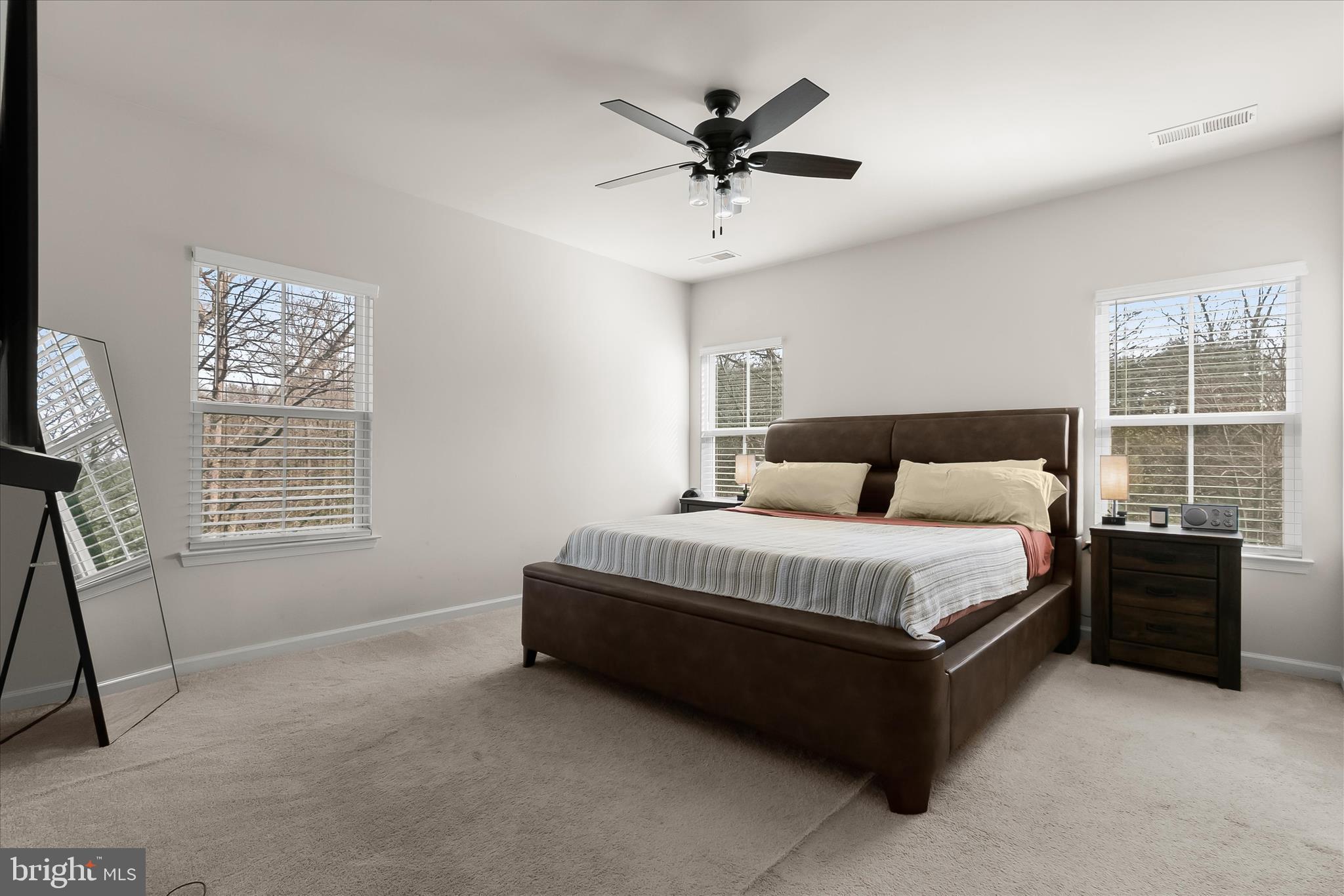 WESTCHESTER SQUARE - Residential