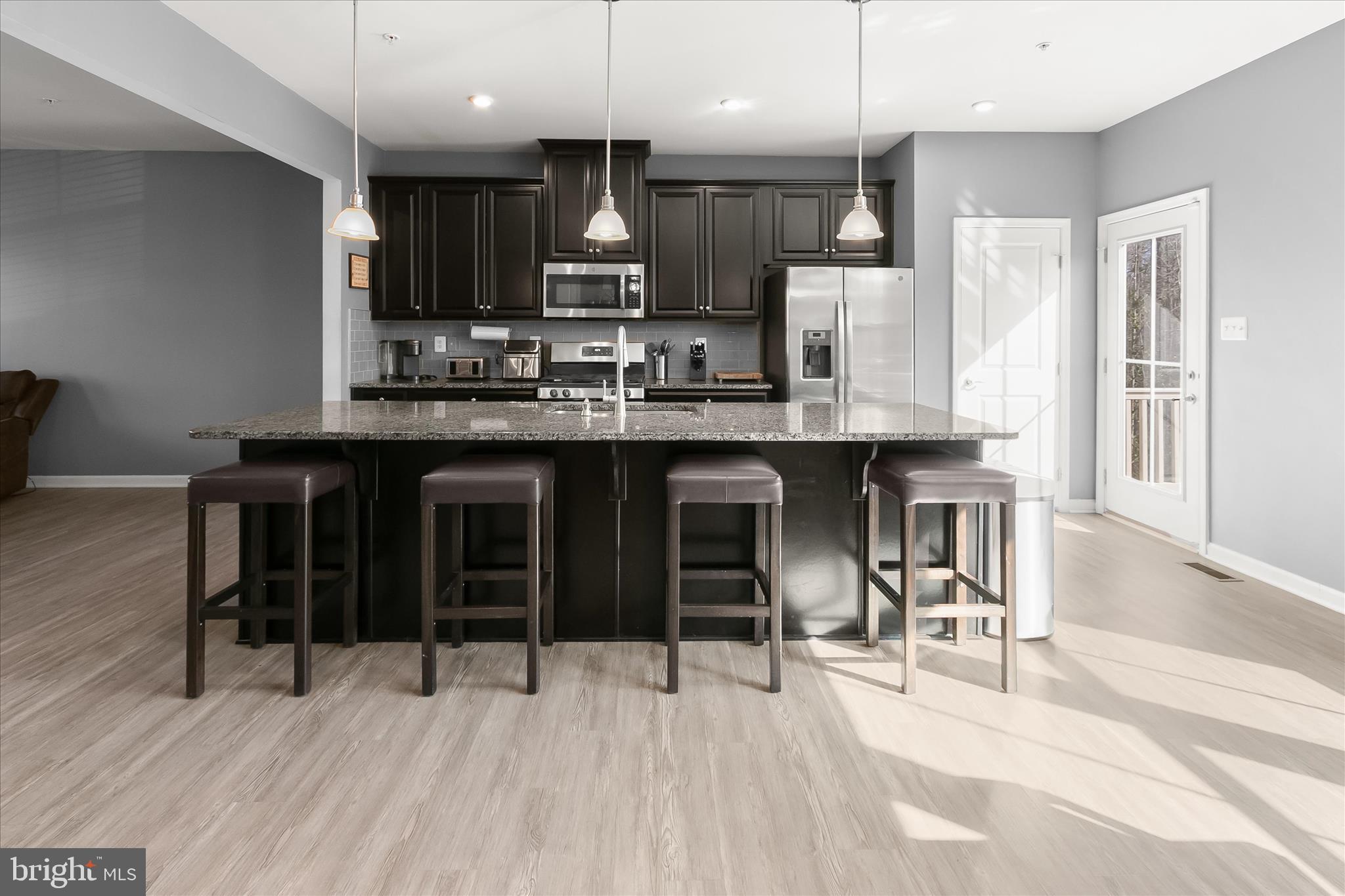 WESTCHESTER SQUARE - Residential