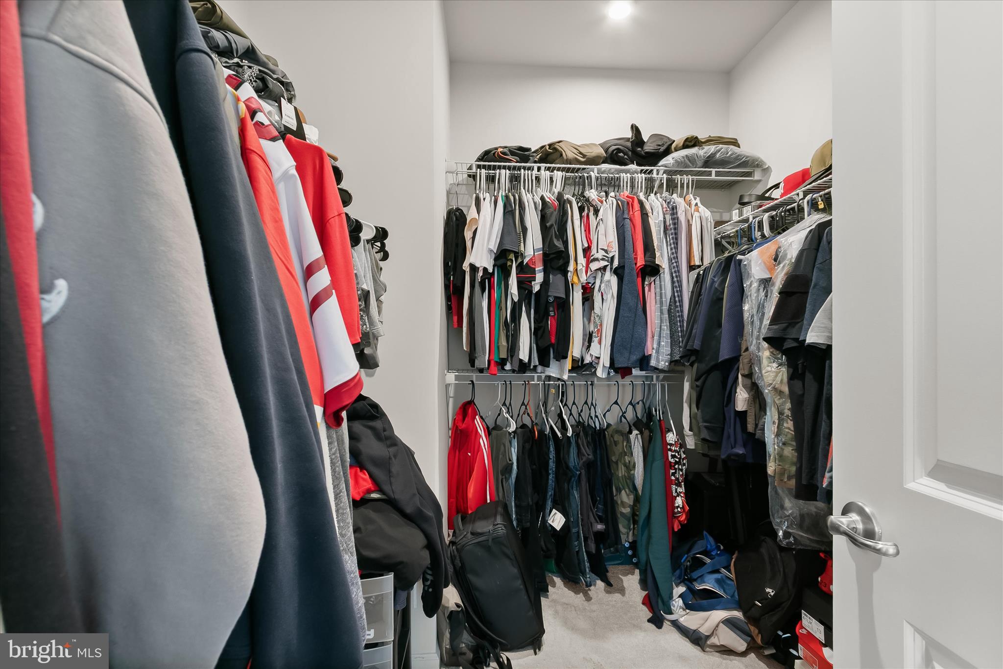 WESTCHESTER SQUARE - Residential