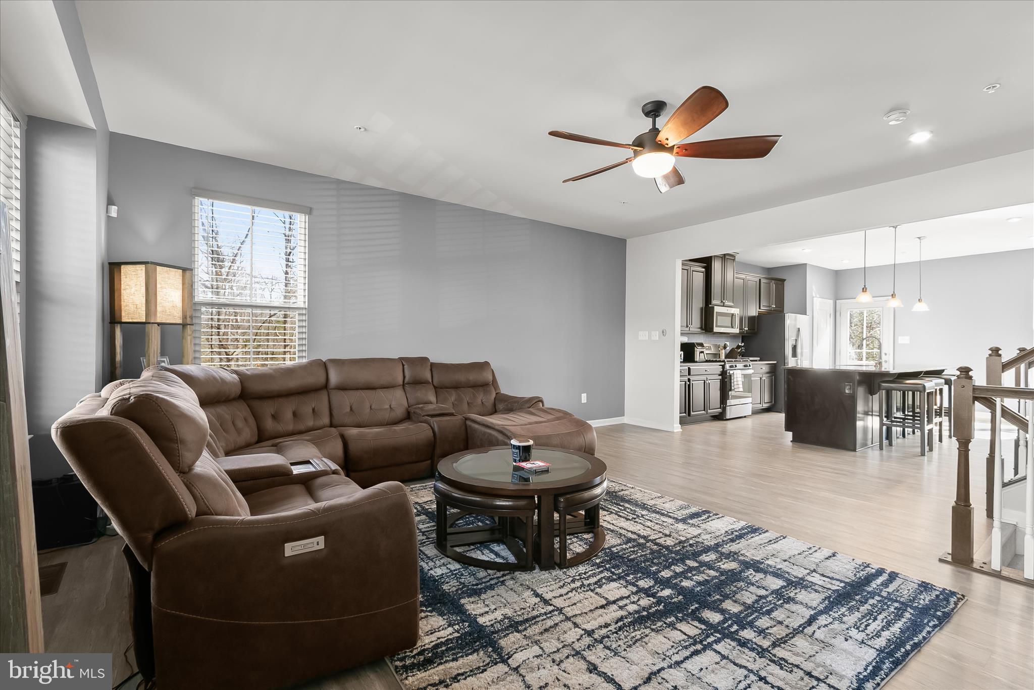 WESTCHESTER SQUARE - Residential